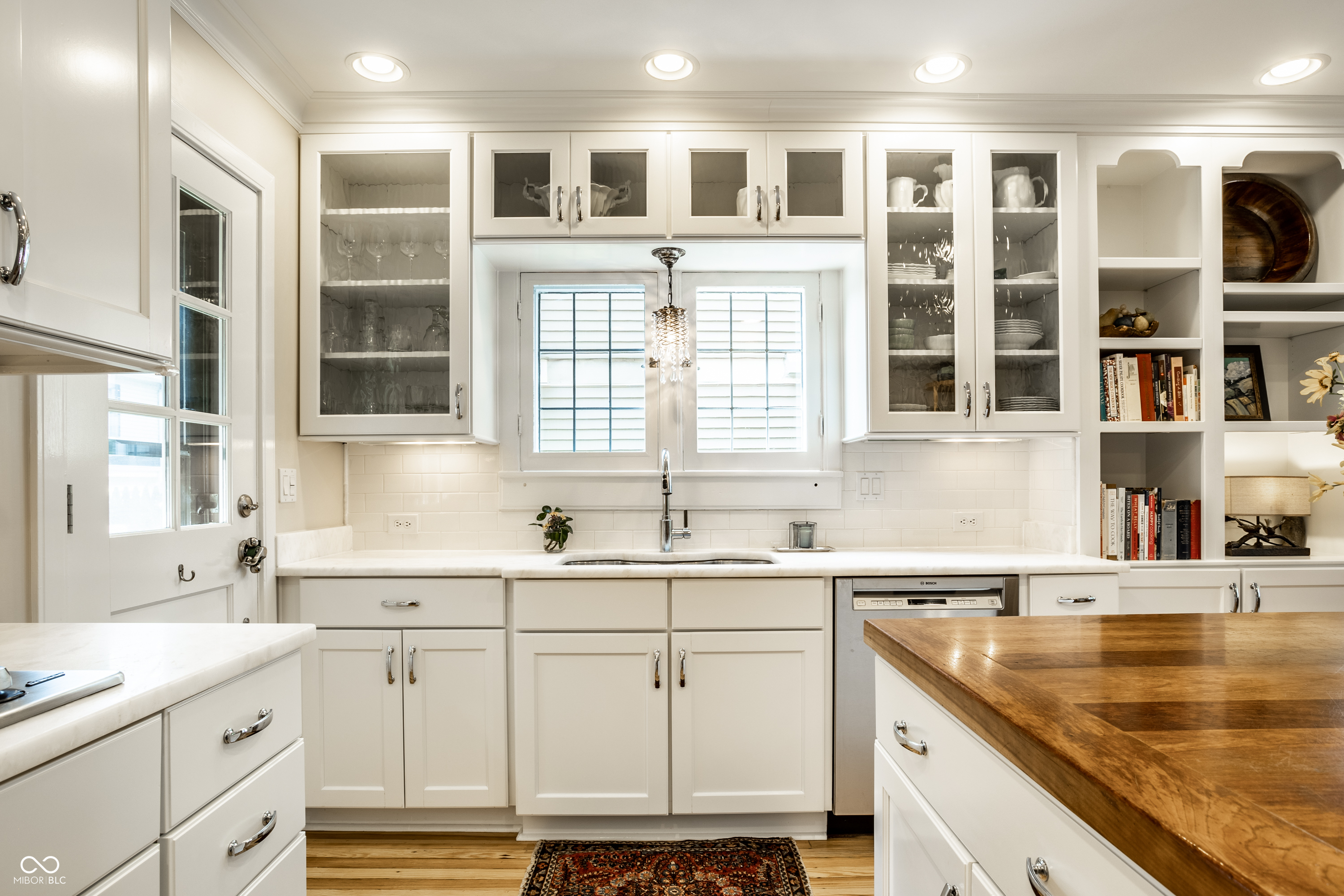 5433 N Delaware Street