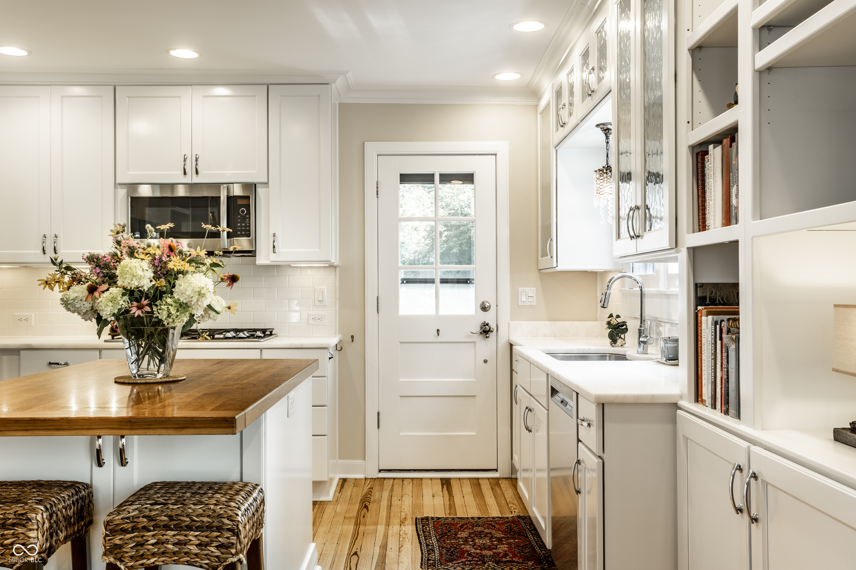 5433 N Delaware Street