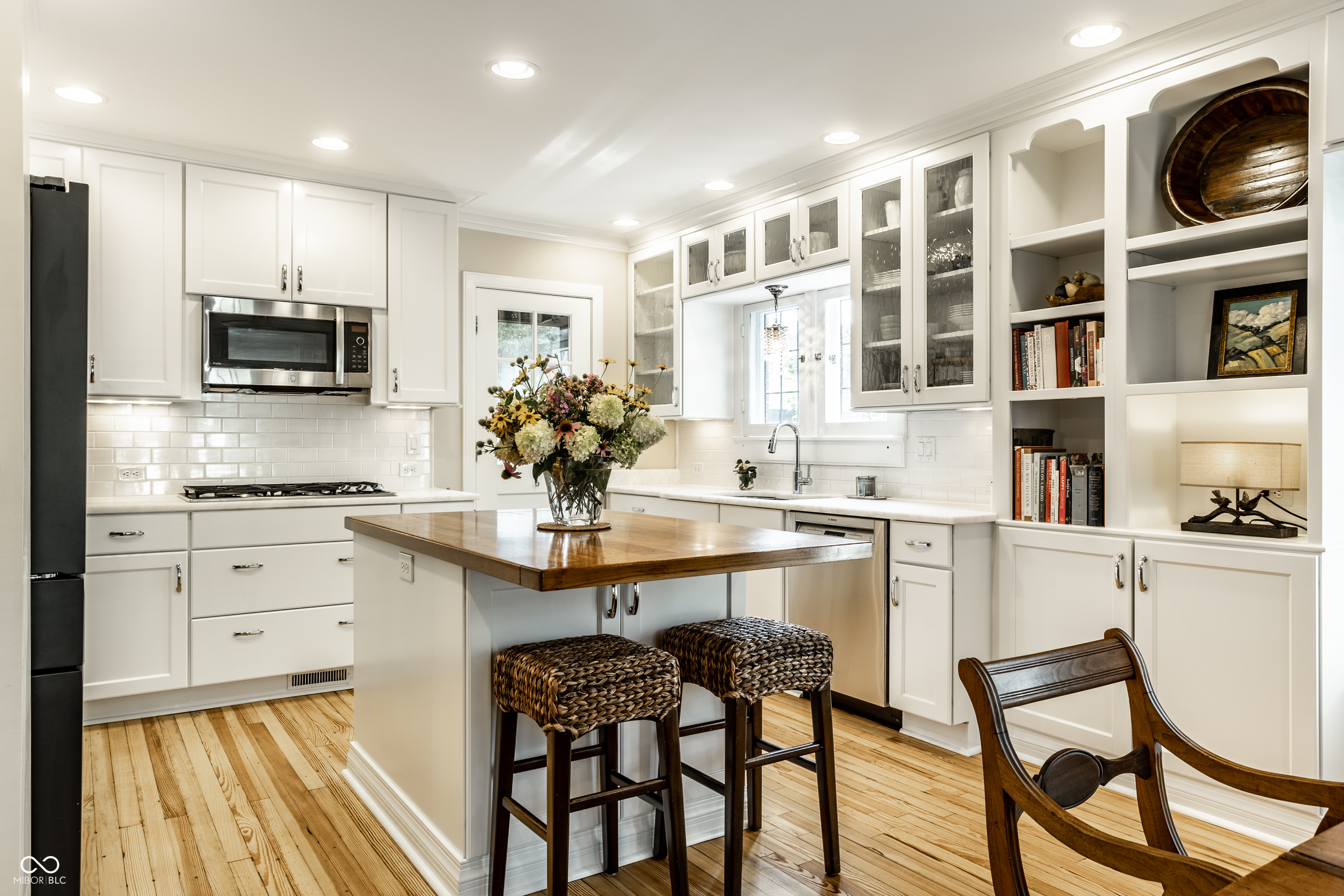 5433 N Delaware Street