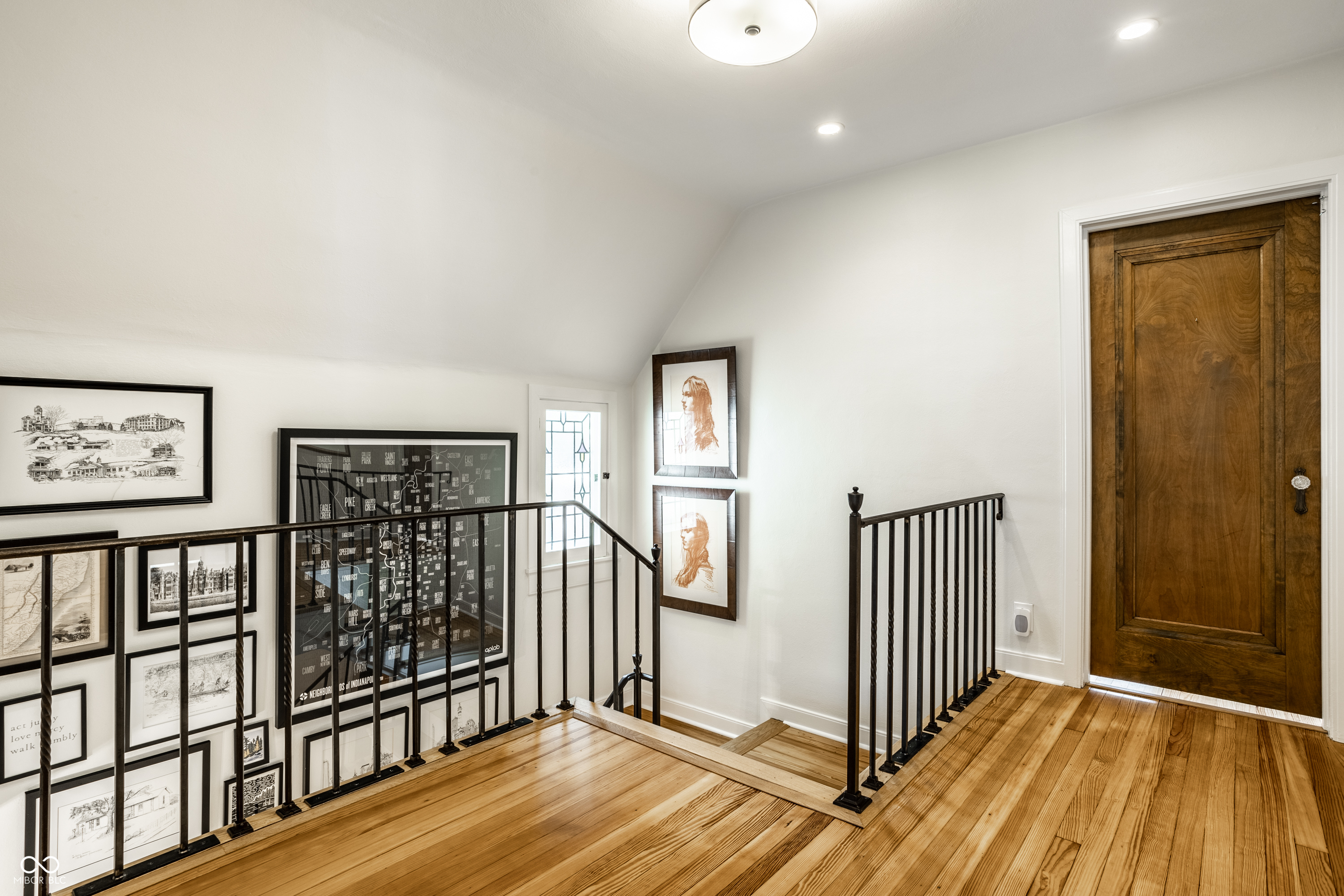 5433 N Delaware Street