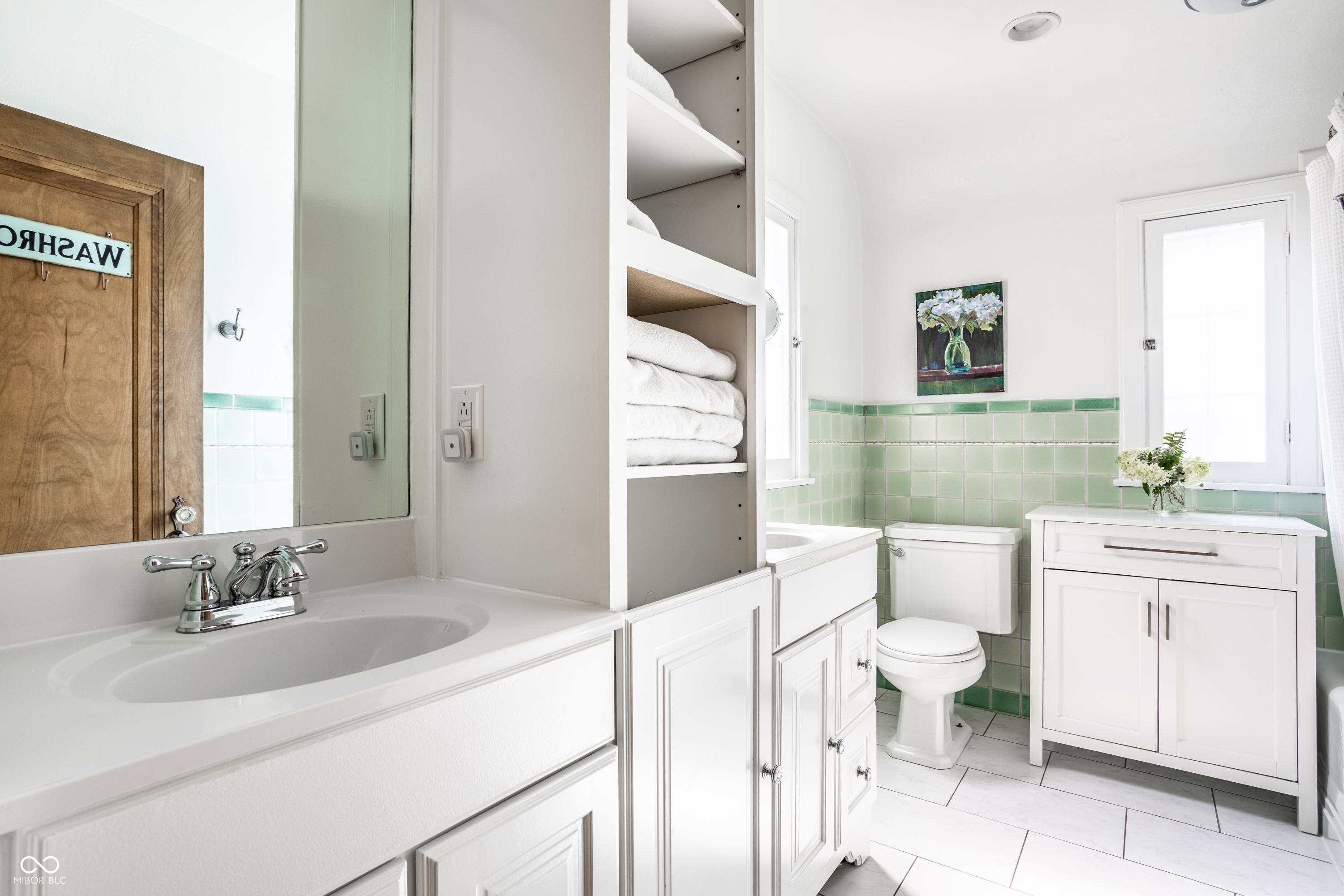 5433 N Delaware Street