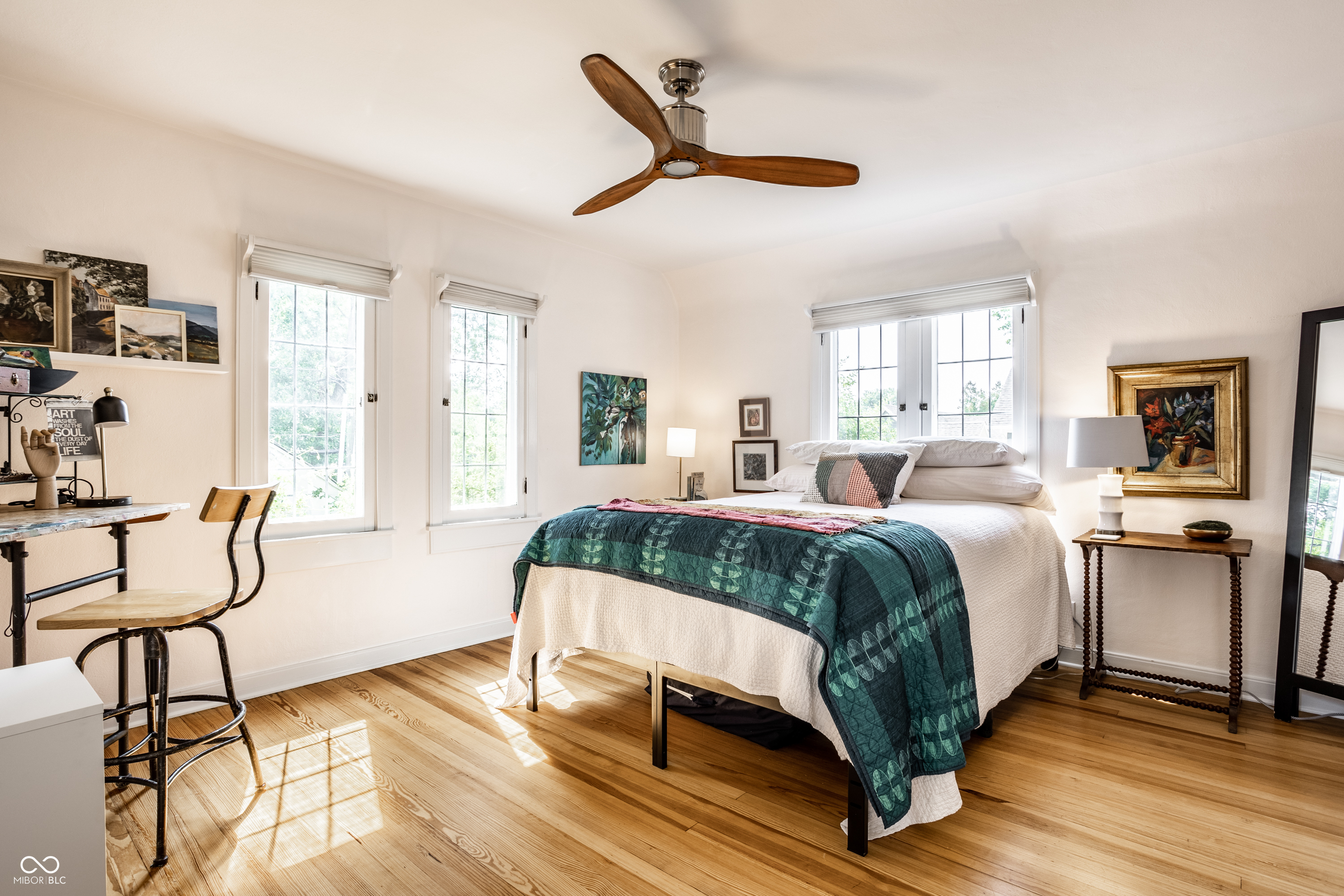 5433 N Delaware Street