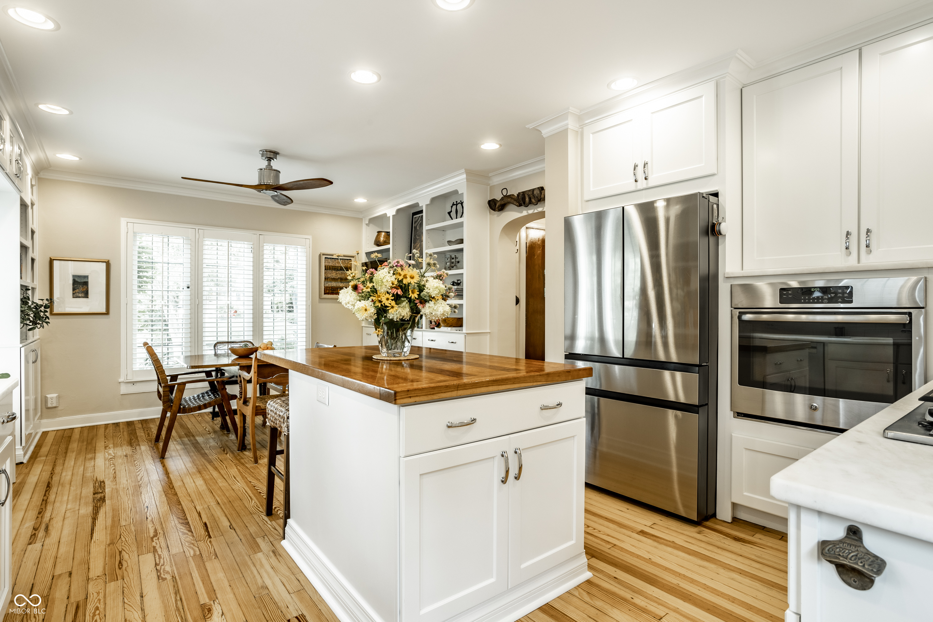 5433 N Delaware Street