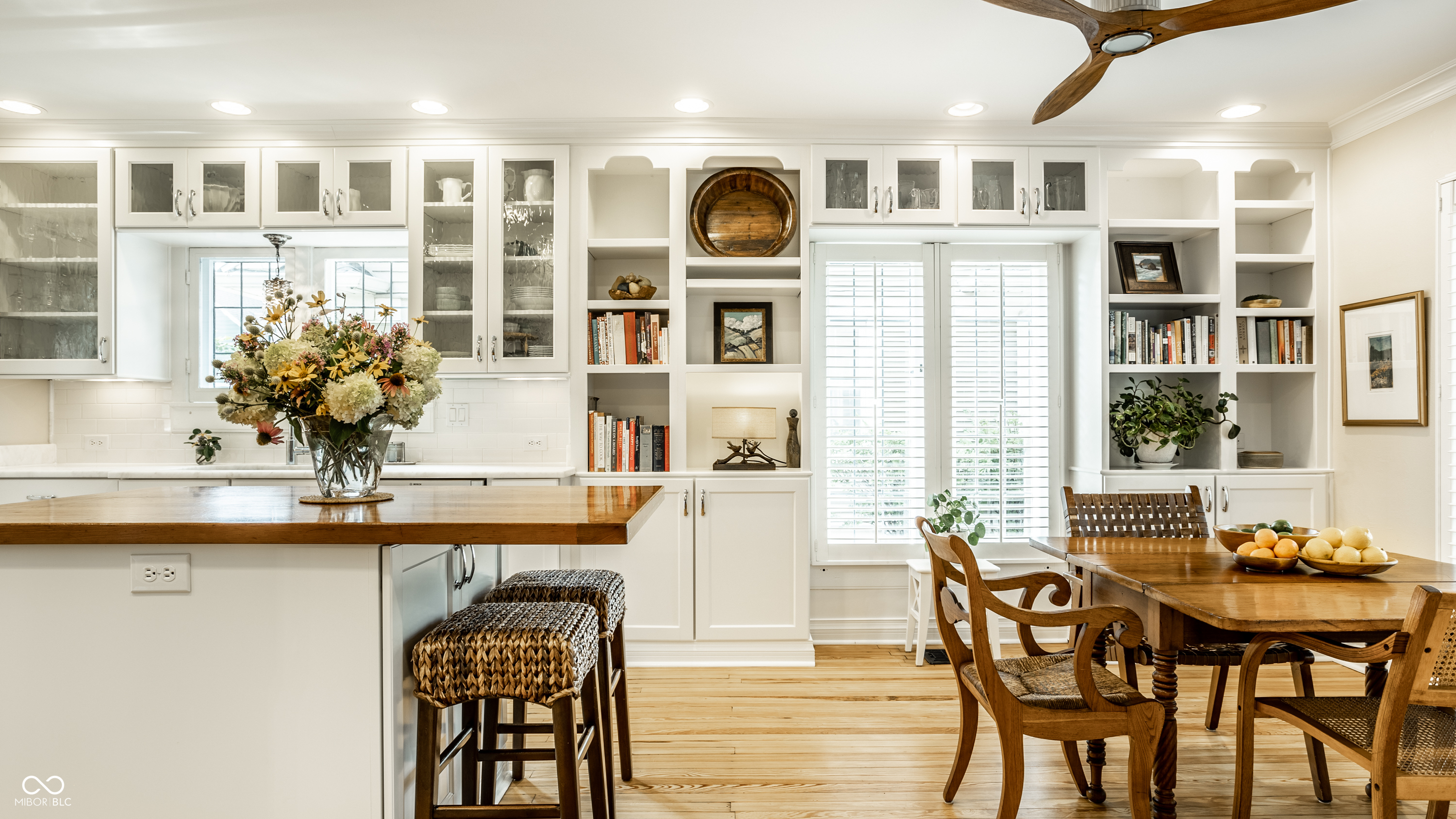 5433 N Delaware Street