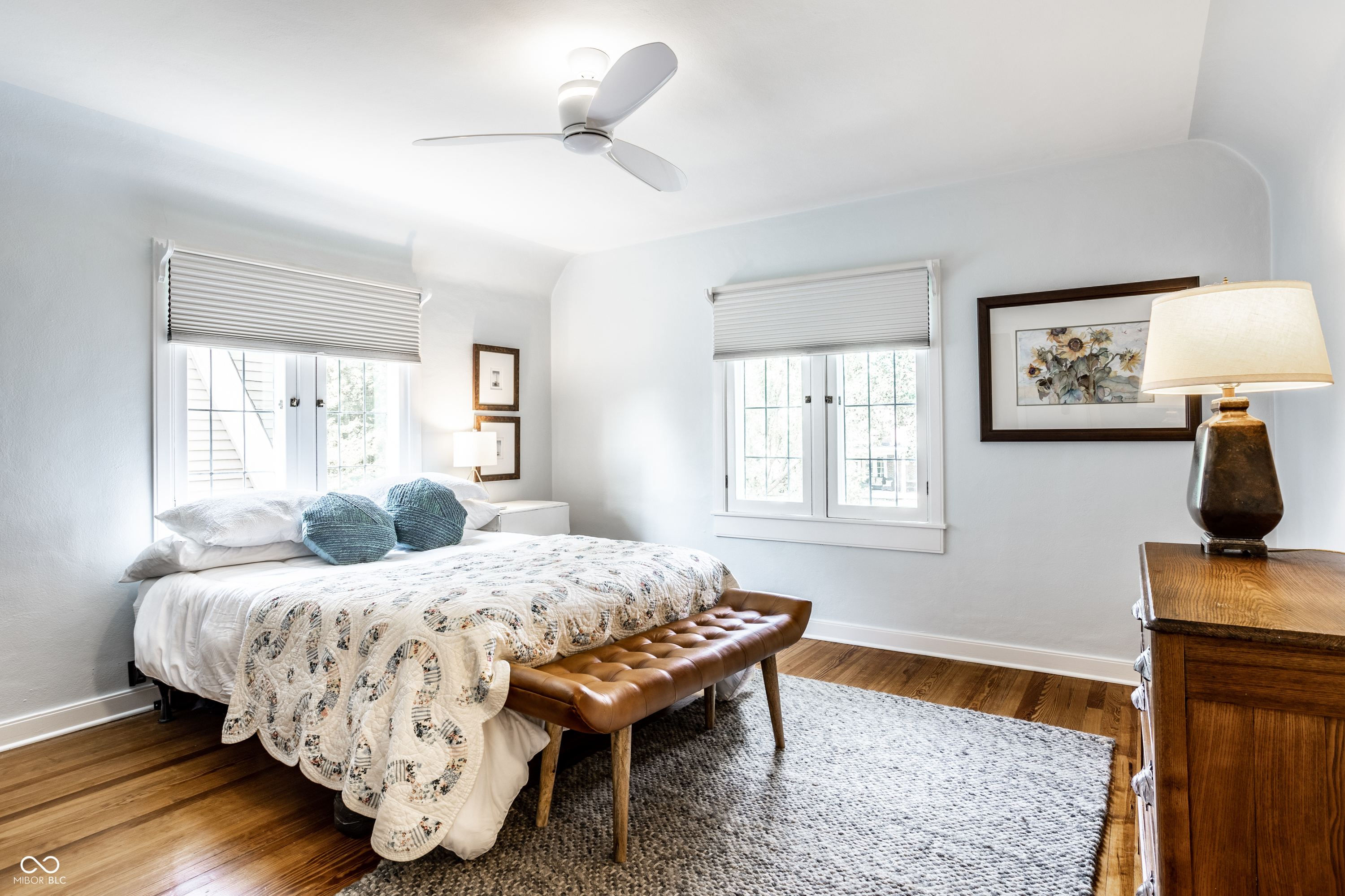 5433 N Delaware Street