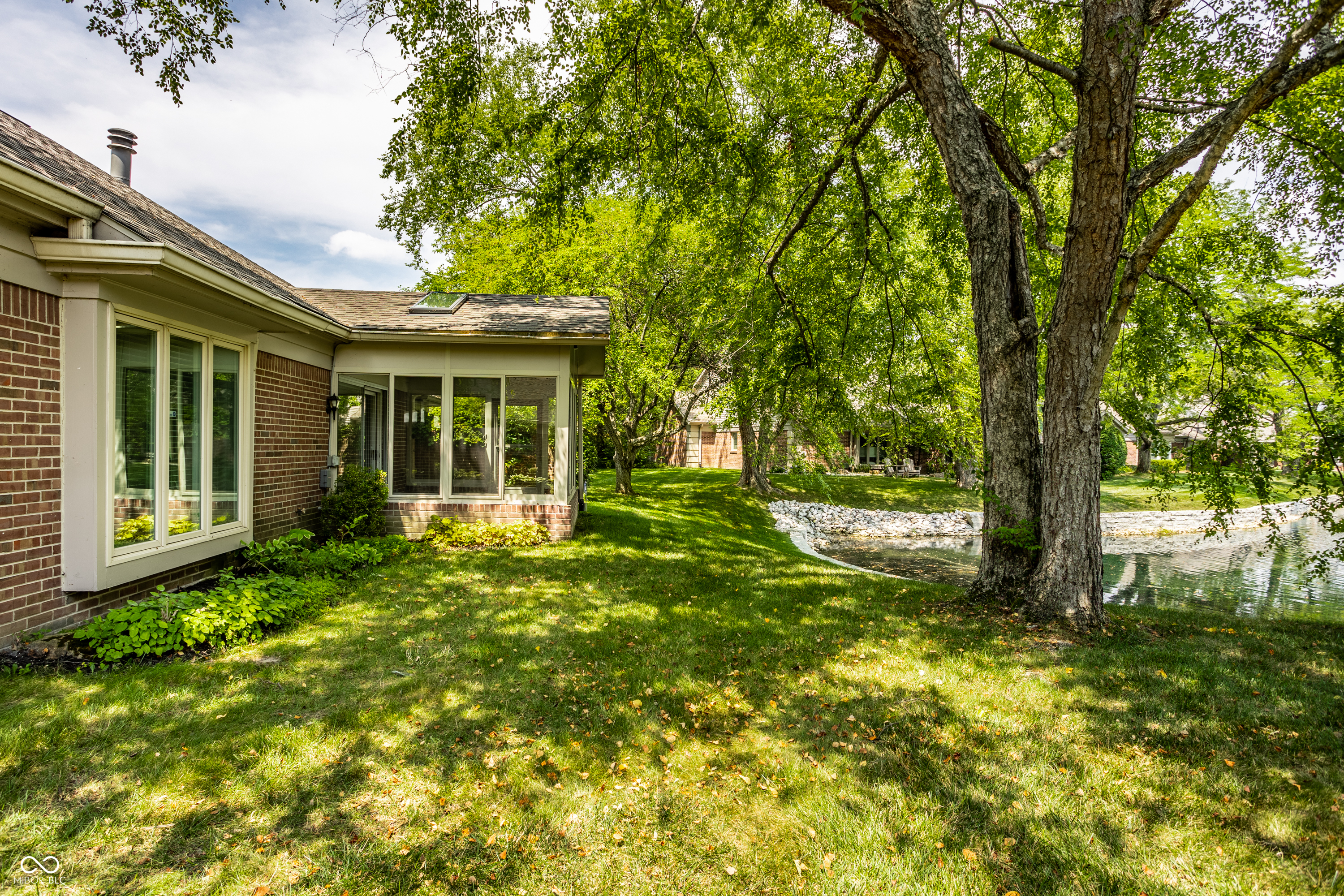 8535 Olde Mill Circle W Drive