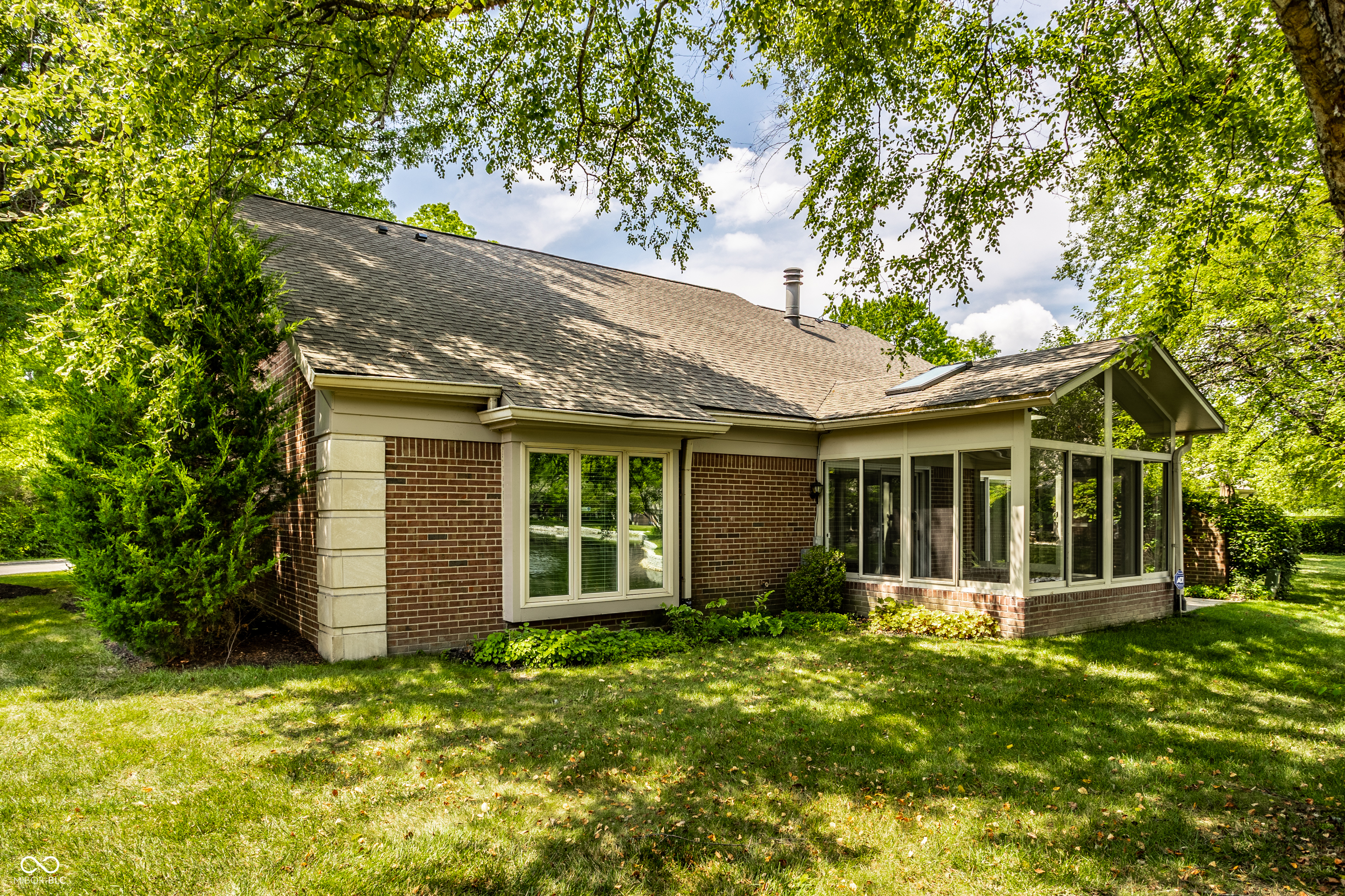 8535 Olde Mill Circle W Drive