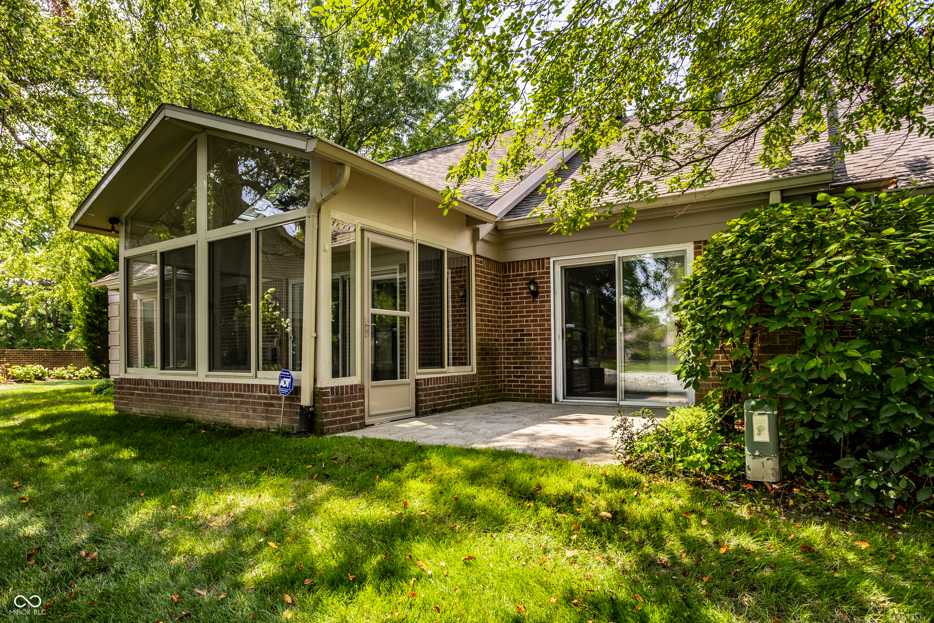 8535 Olde Mill Circle W Drive