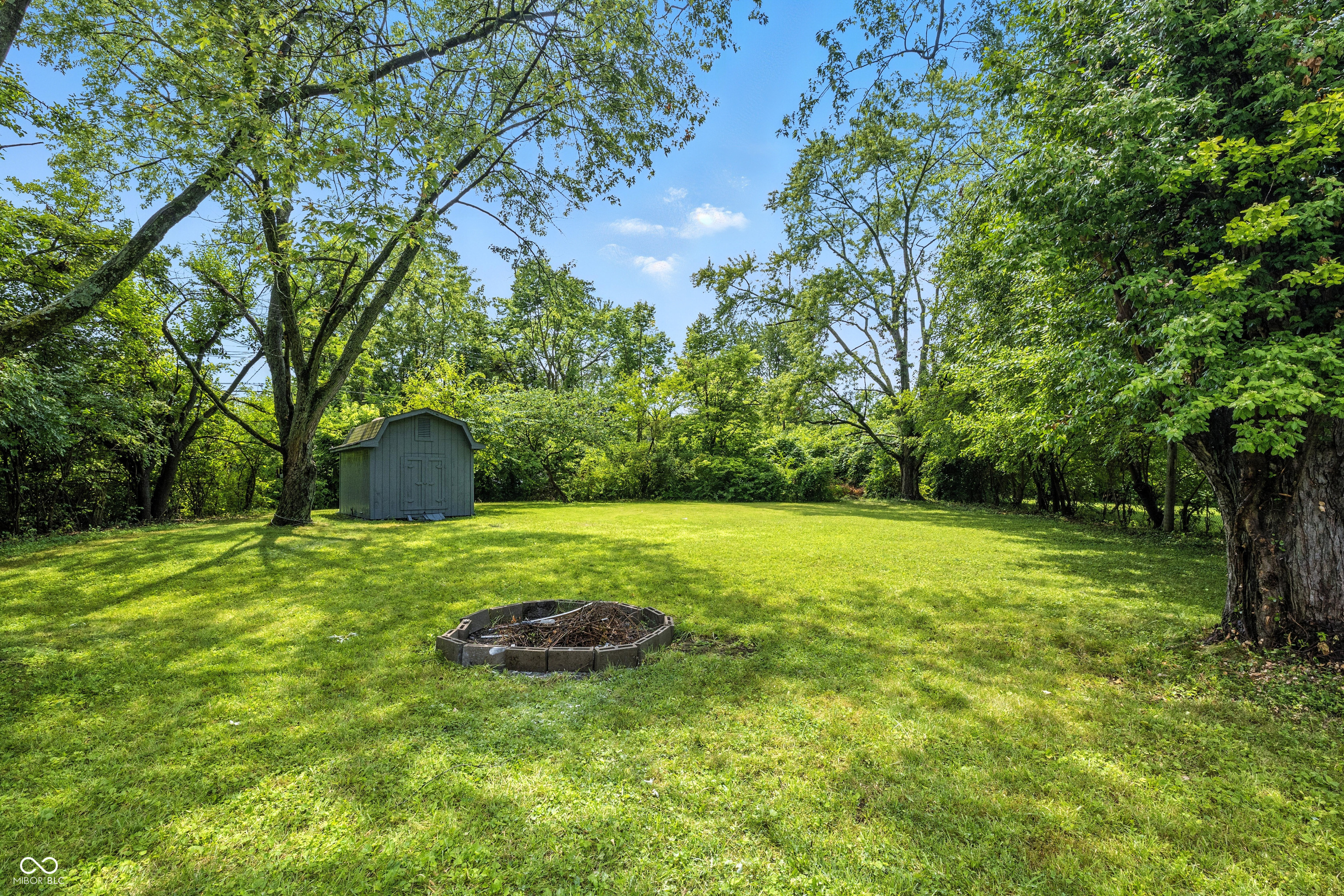 8315 E 36th Place