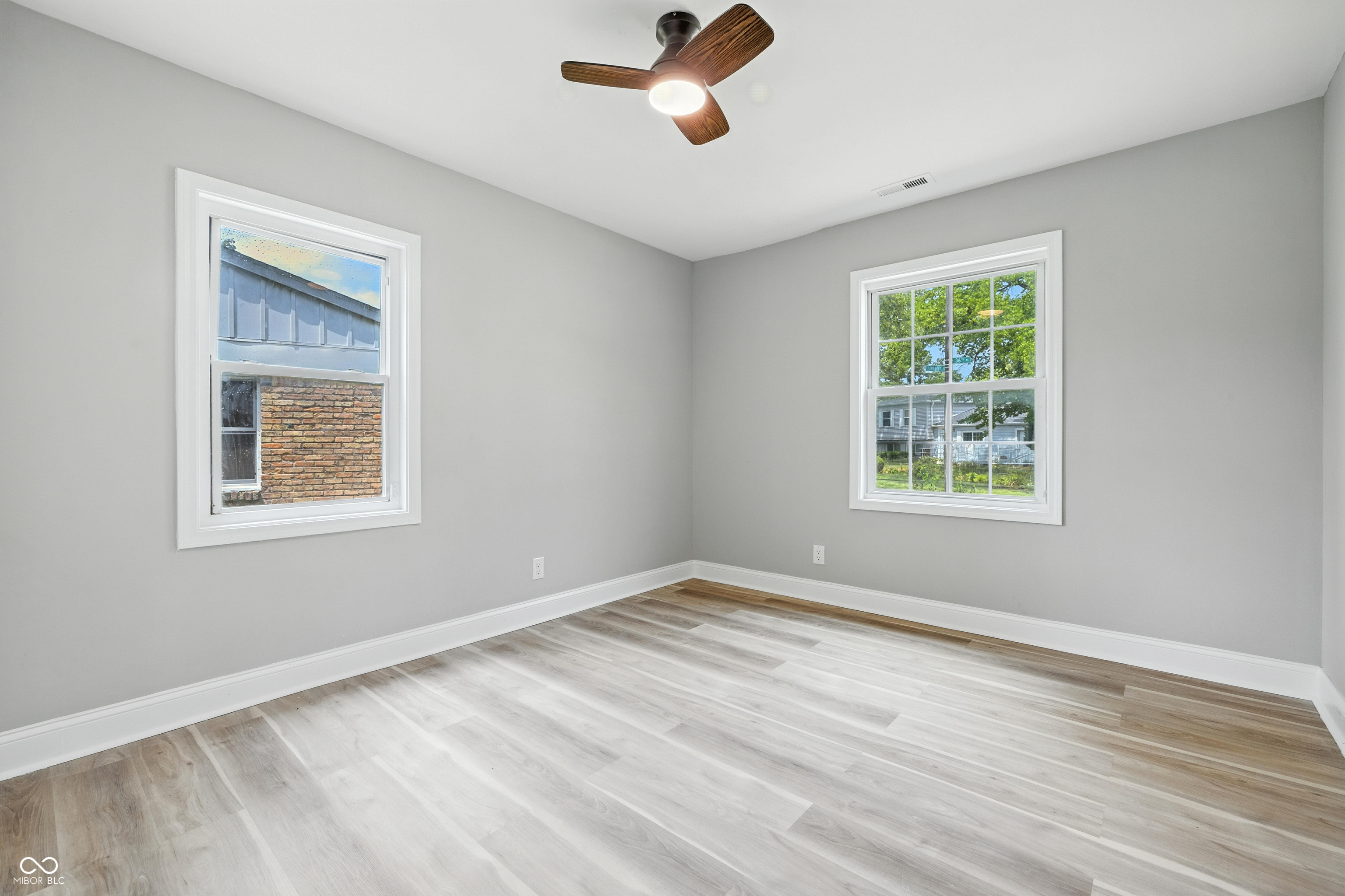 8315 E 36th Place