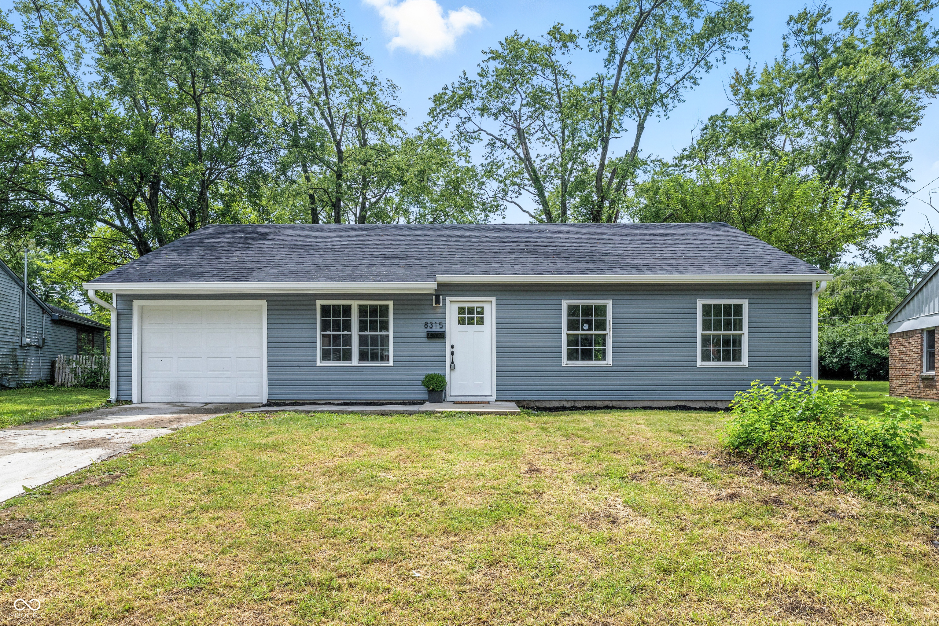 8315 E 36th Place