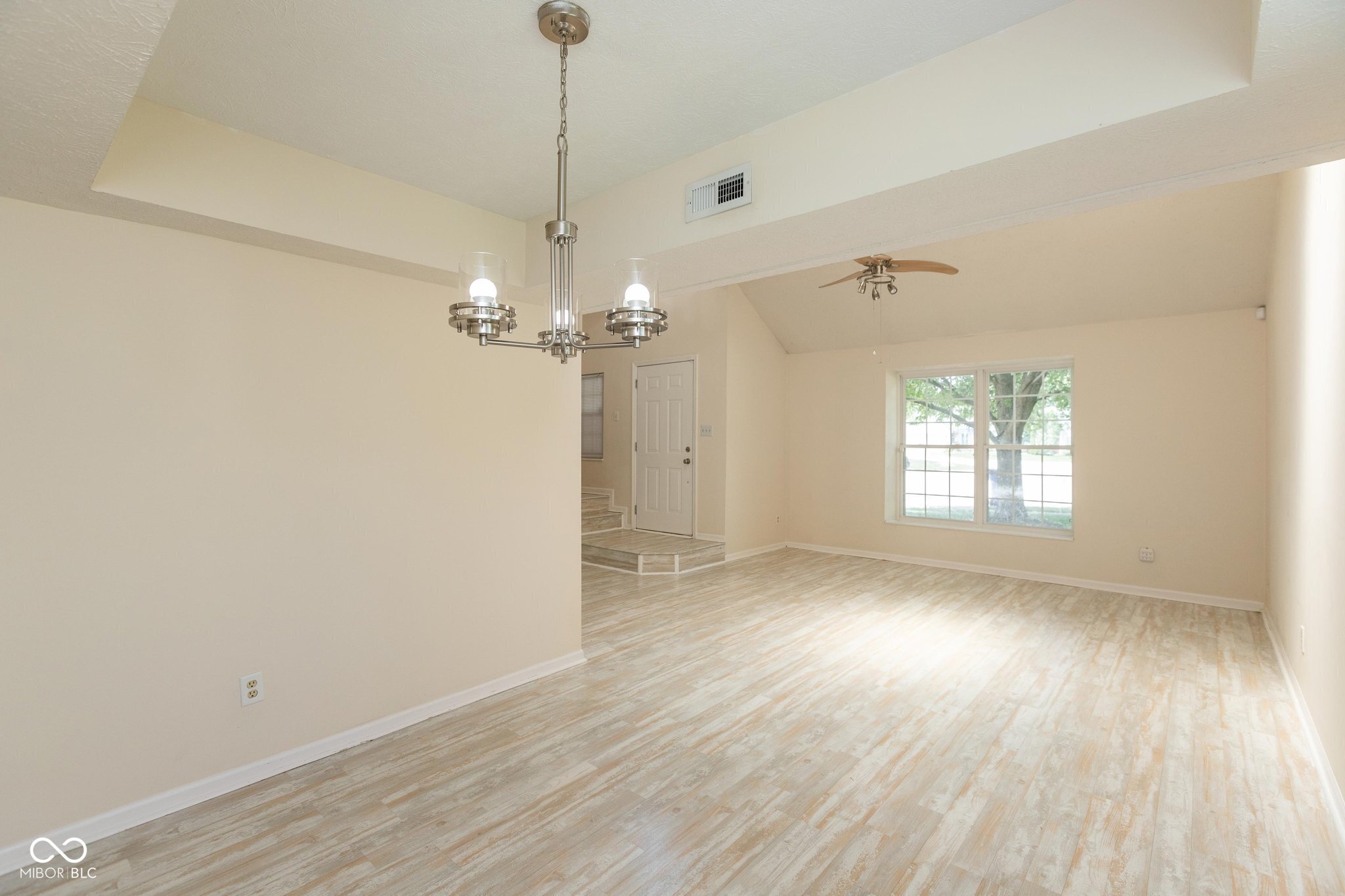 6118 Amber Court