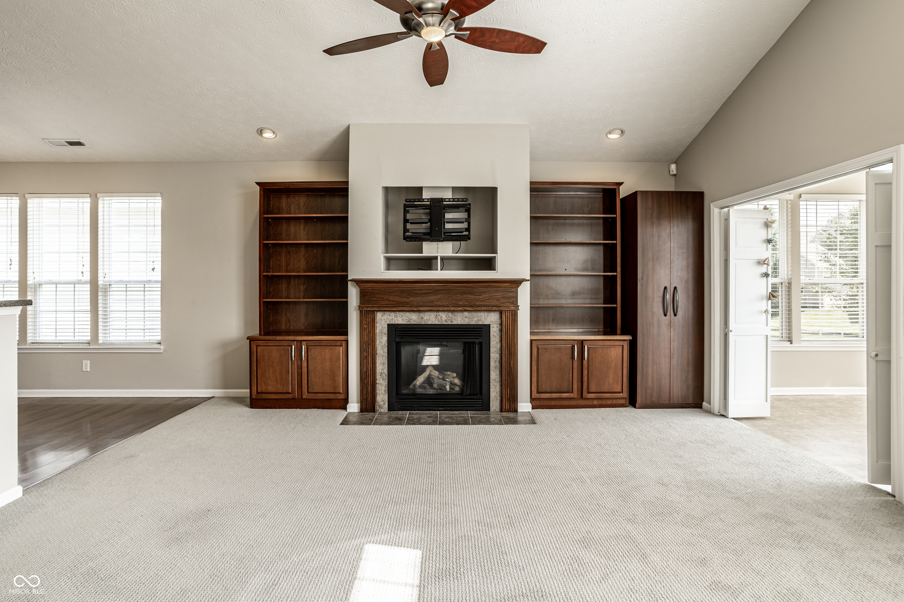 3463 Windy Knoll Lane