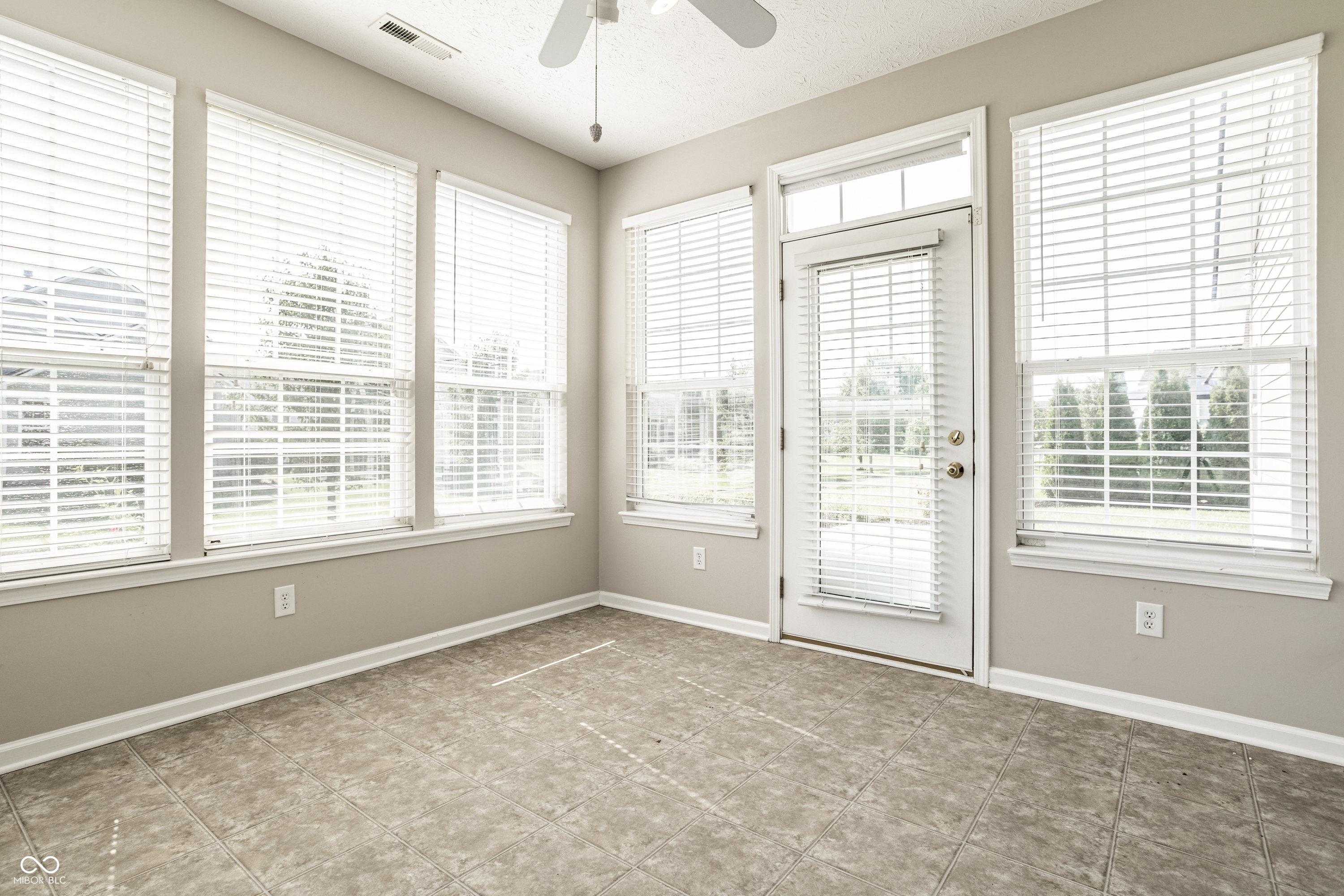 3463 Windy Knoll Lane