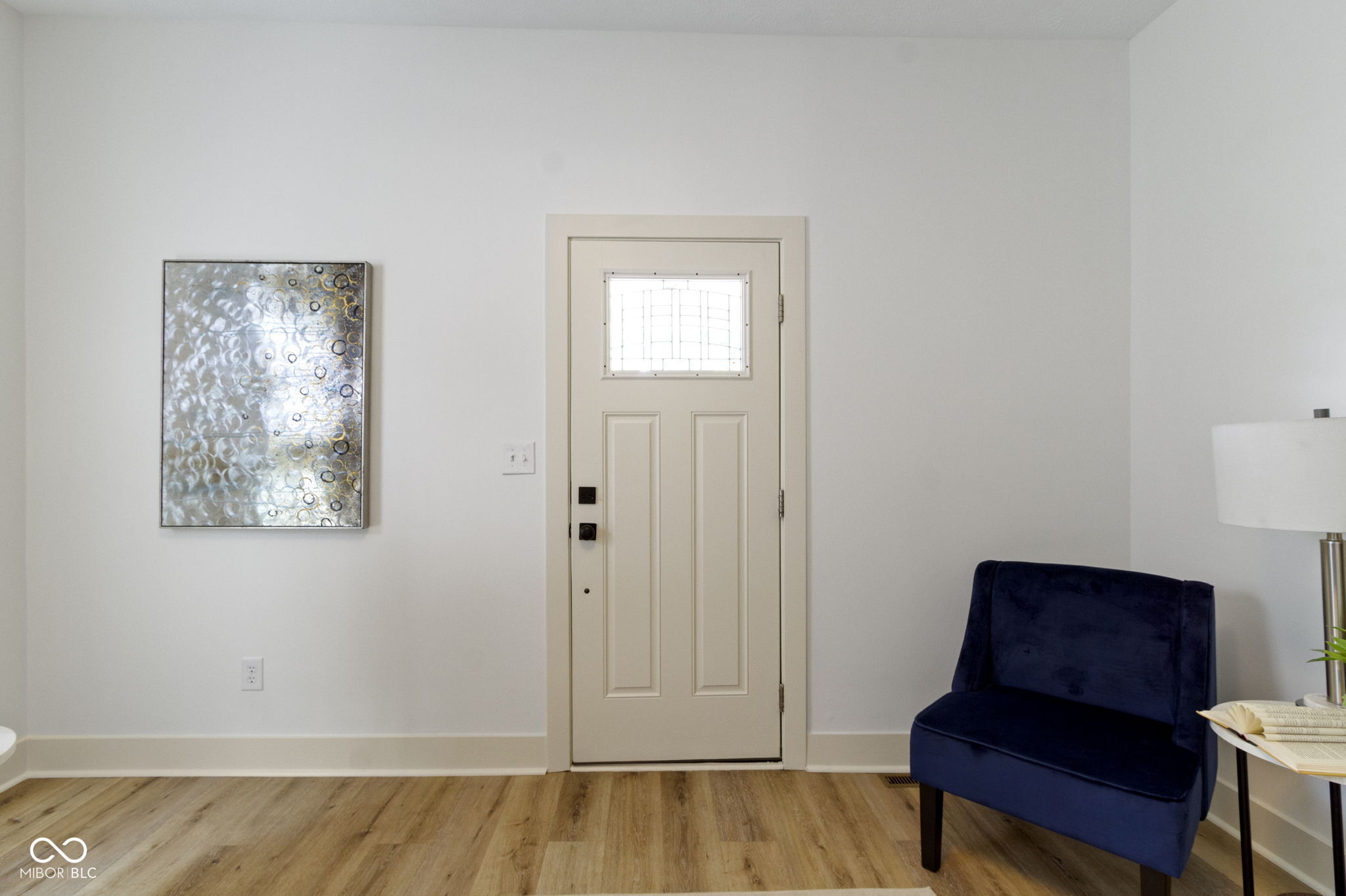 6107 Broadway Street