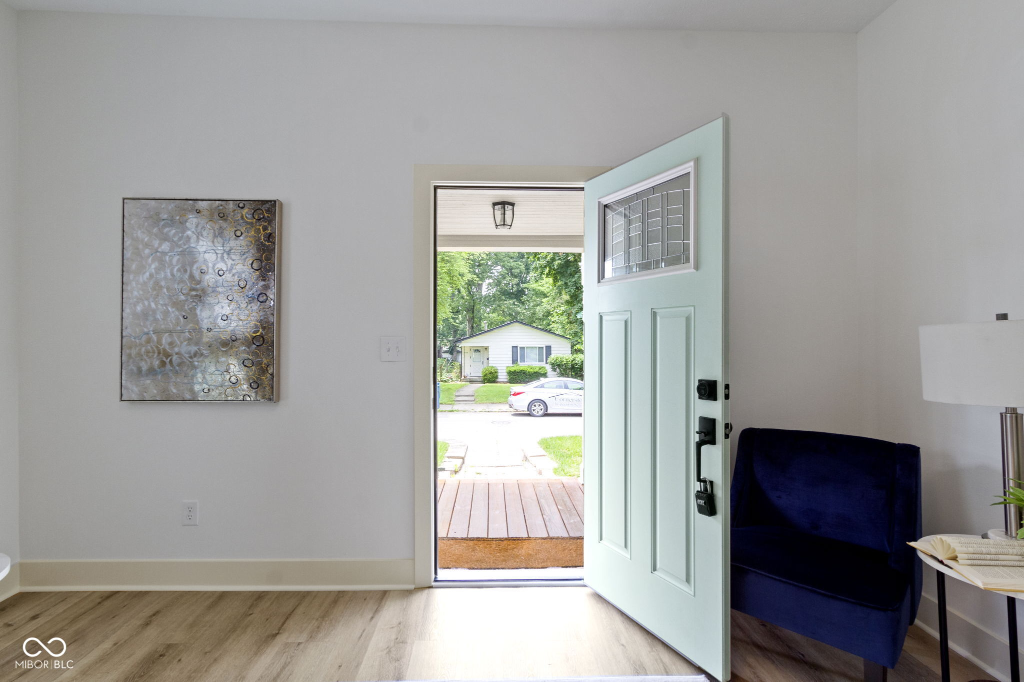 6107 Broadway Street