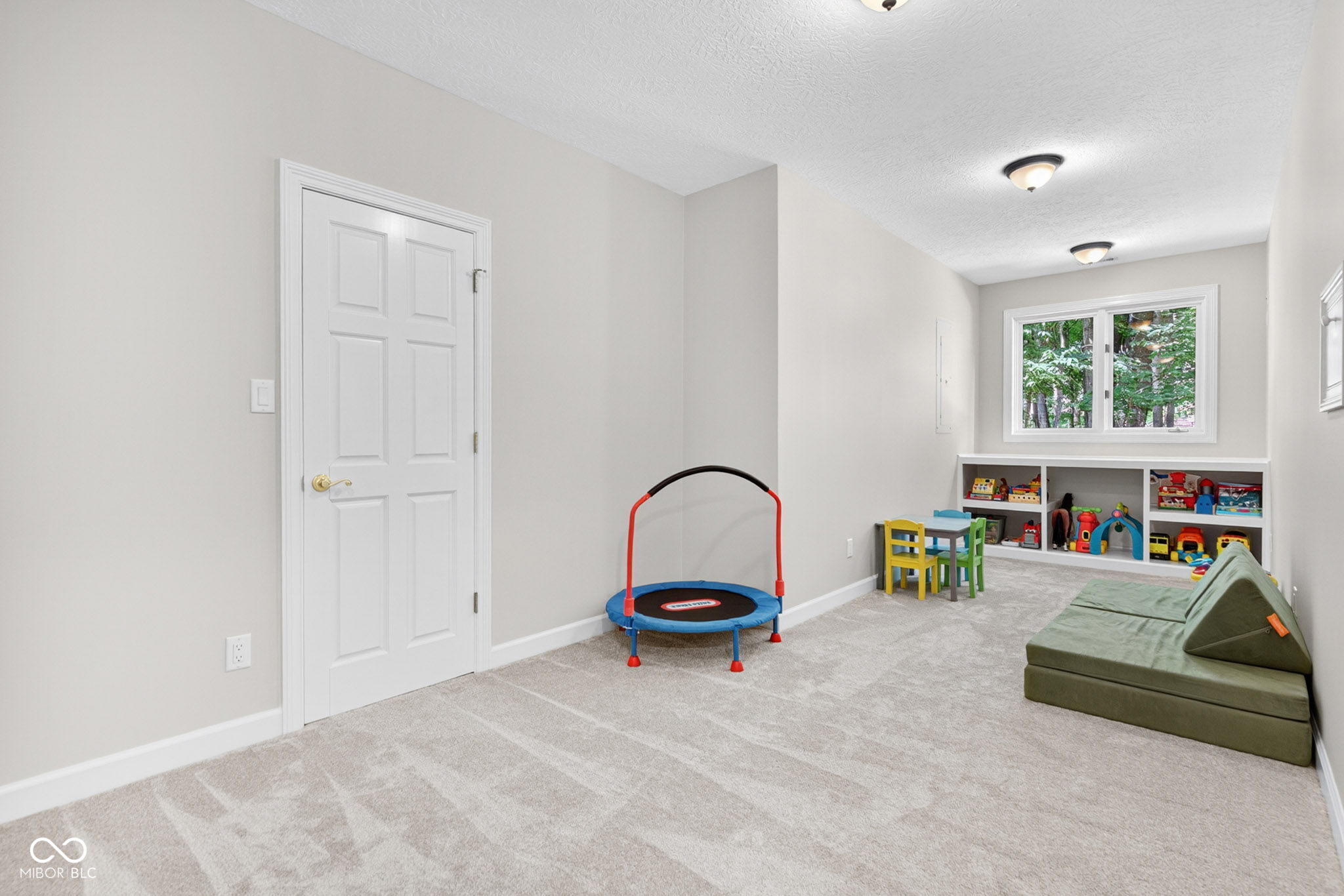 12551 Walnut Ridge Place