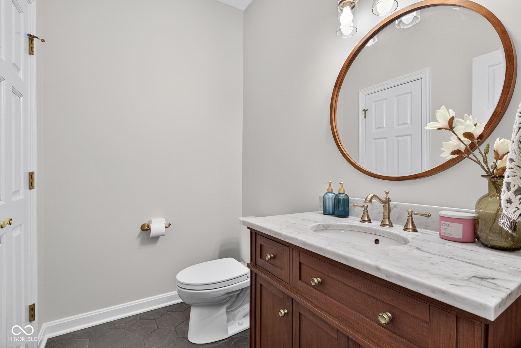 12551 Walnut Ridge Place