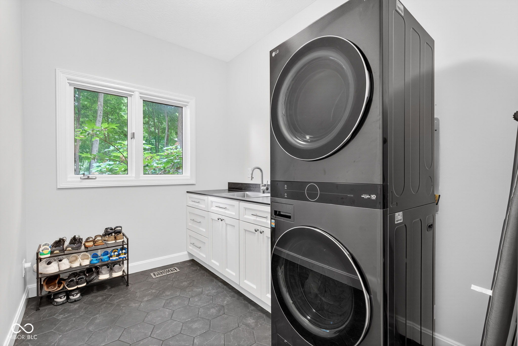 12551 Walnut Ridge Place