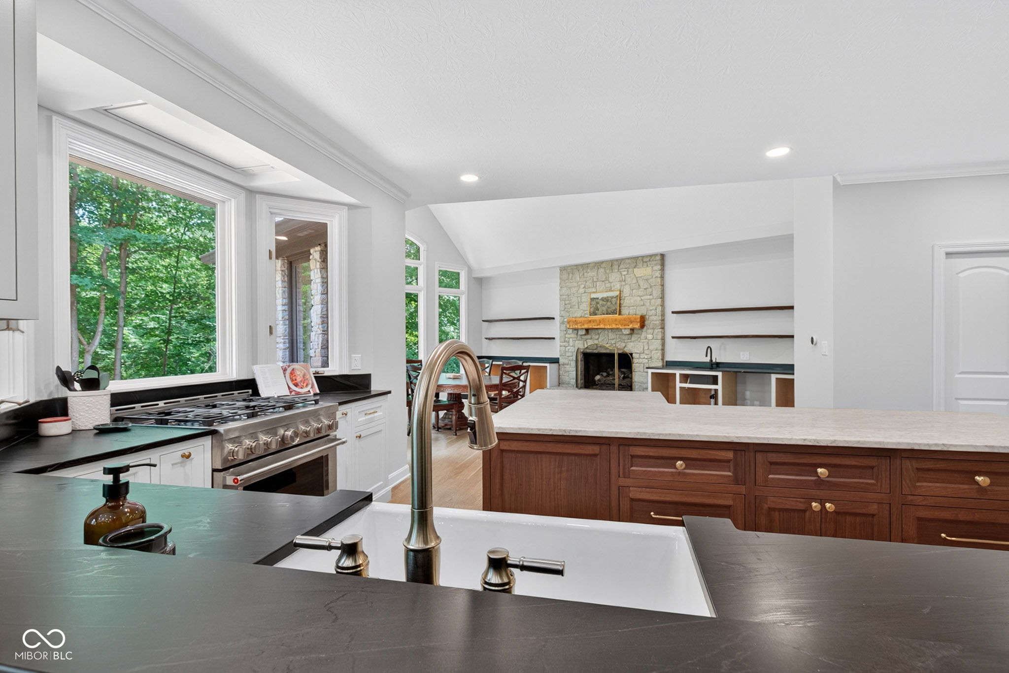 12551 Walnut Ridge Place