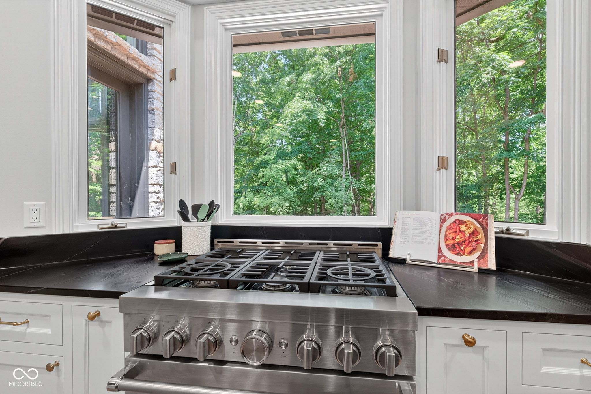 12551 Walnut Ridge Place