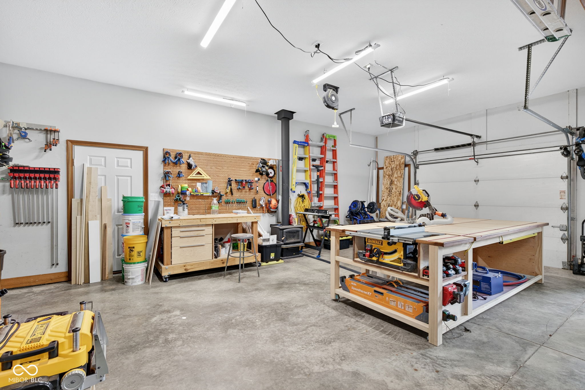12551 Walnut Ridge Place