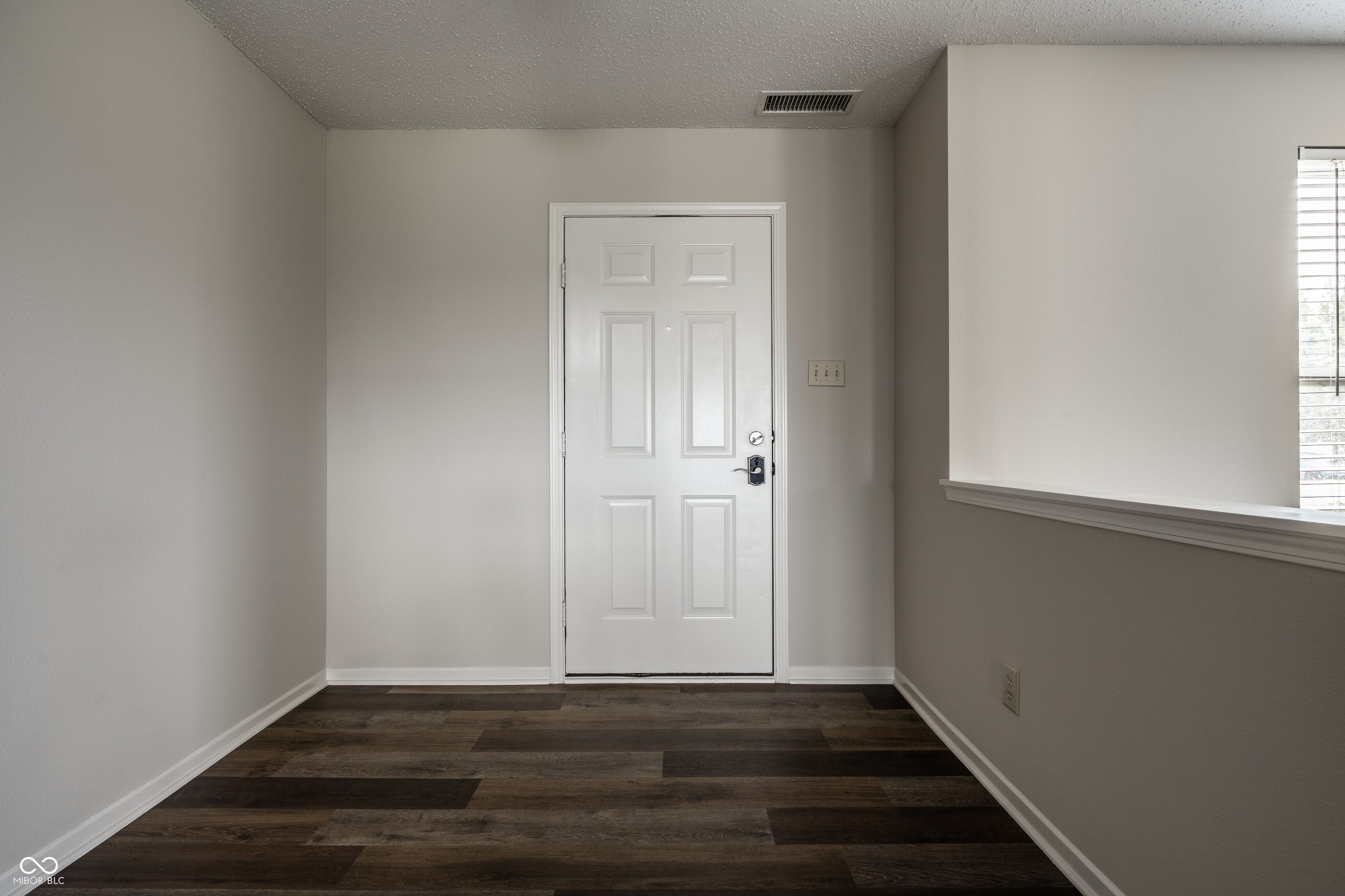 1224 Maple Trace Way