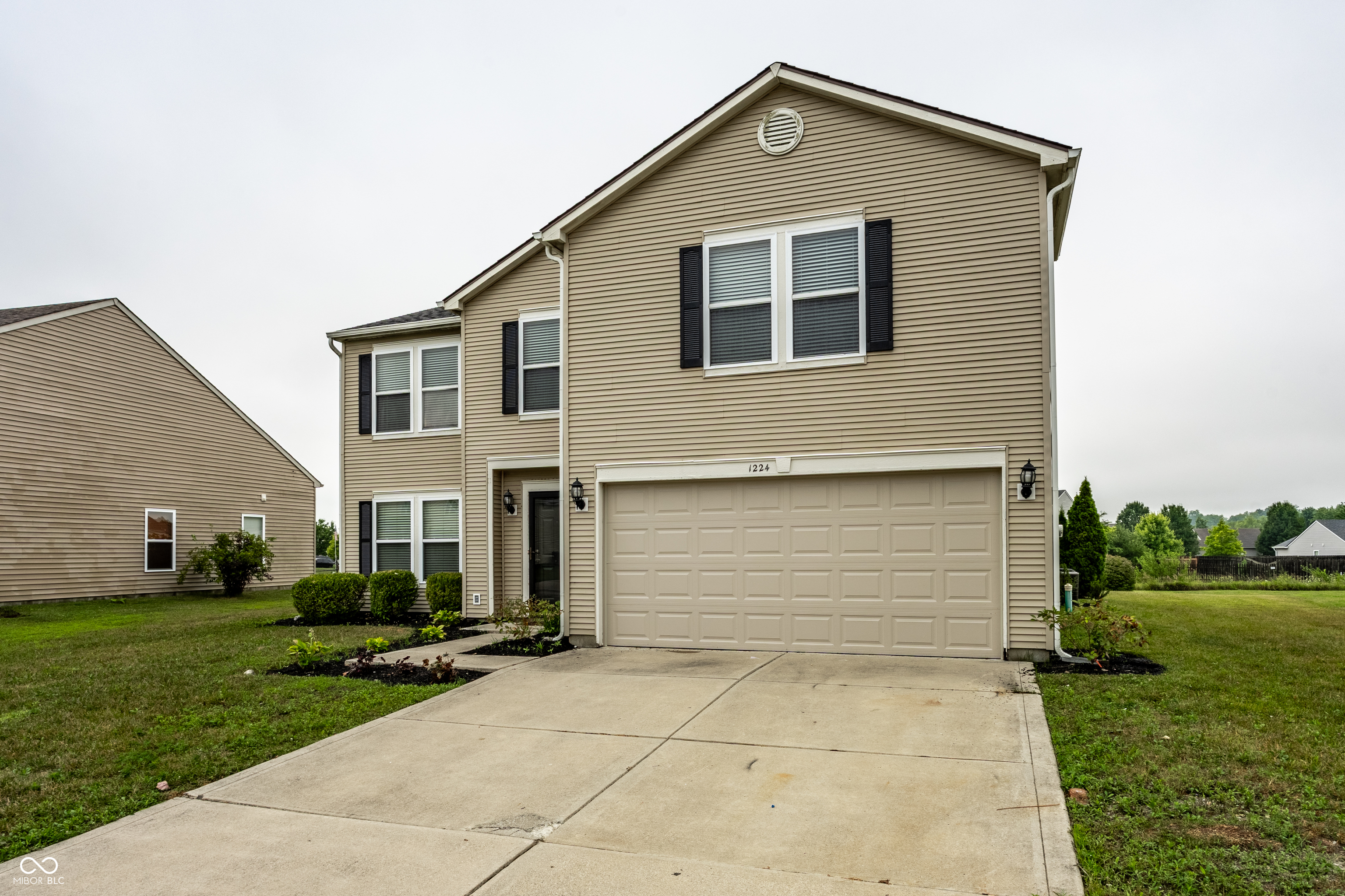 1224 Maple Trace Way