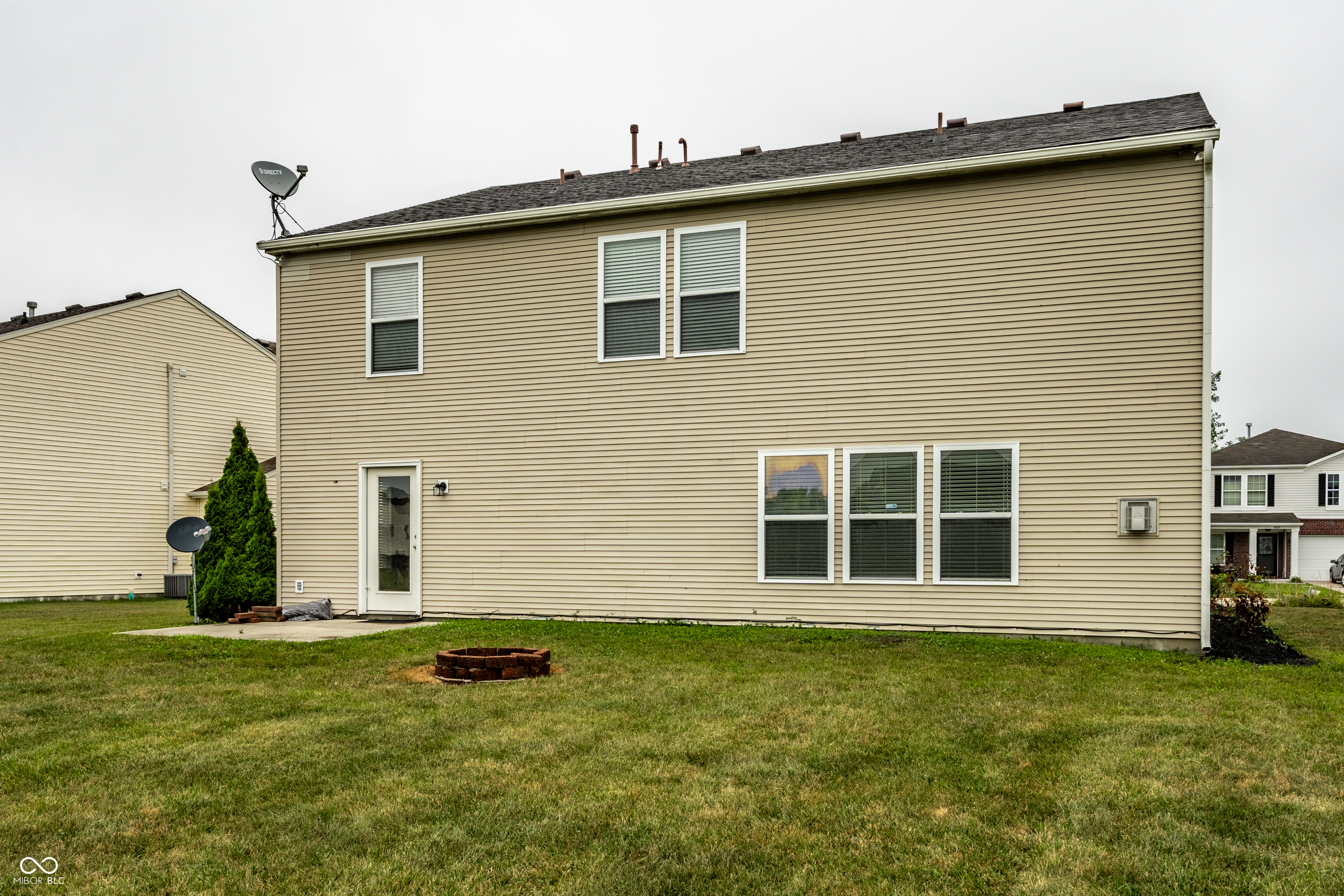 1224 Maple Trace Way