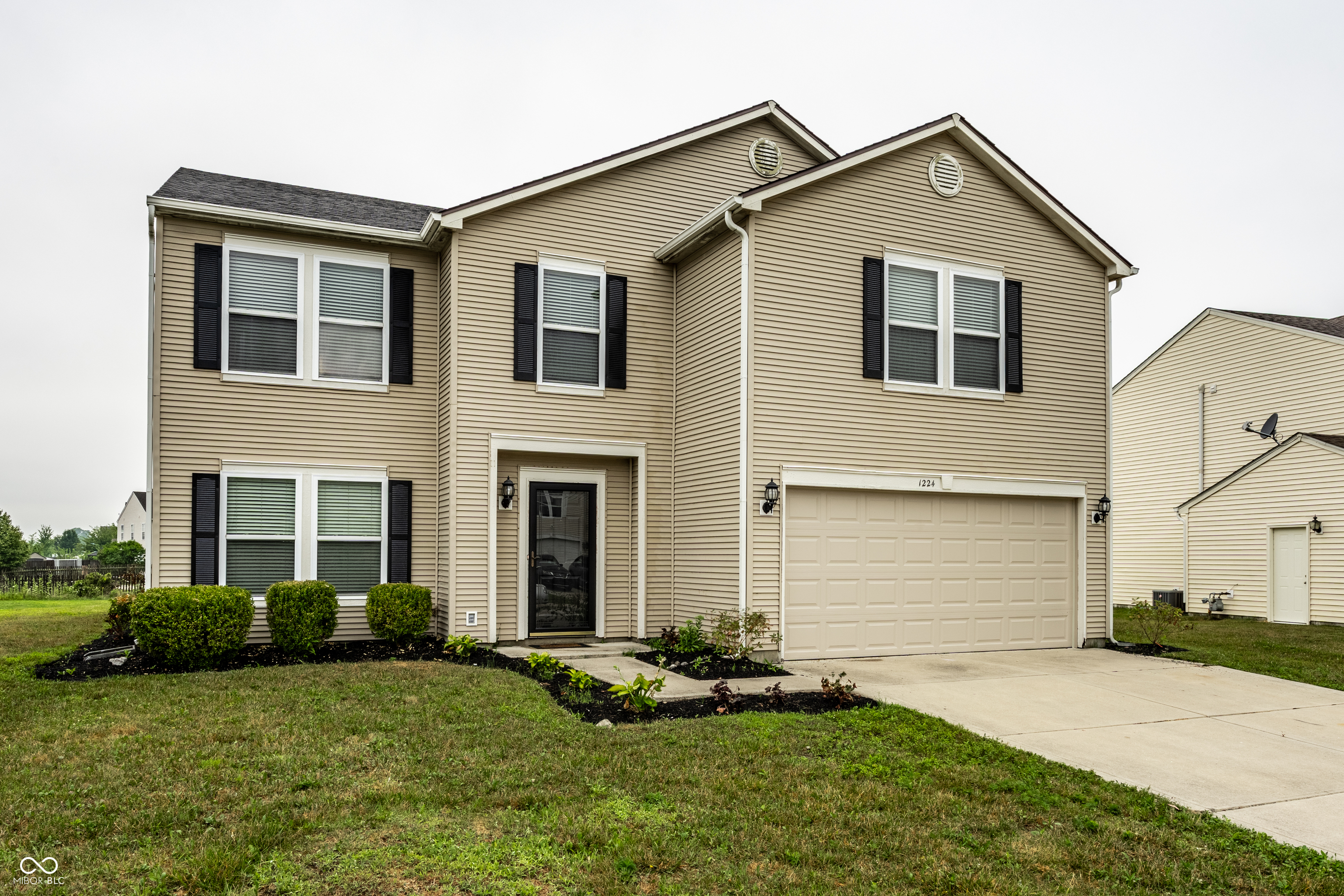 1224 Maple Trace Way