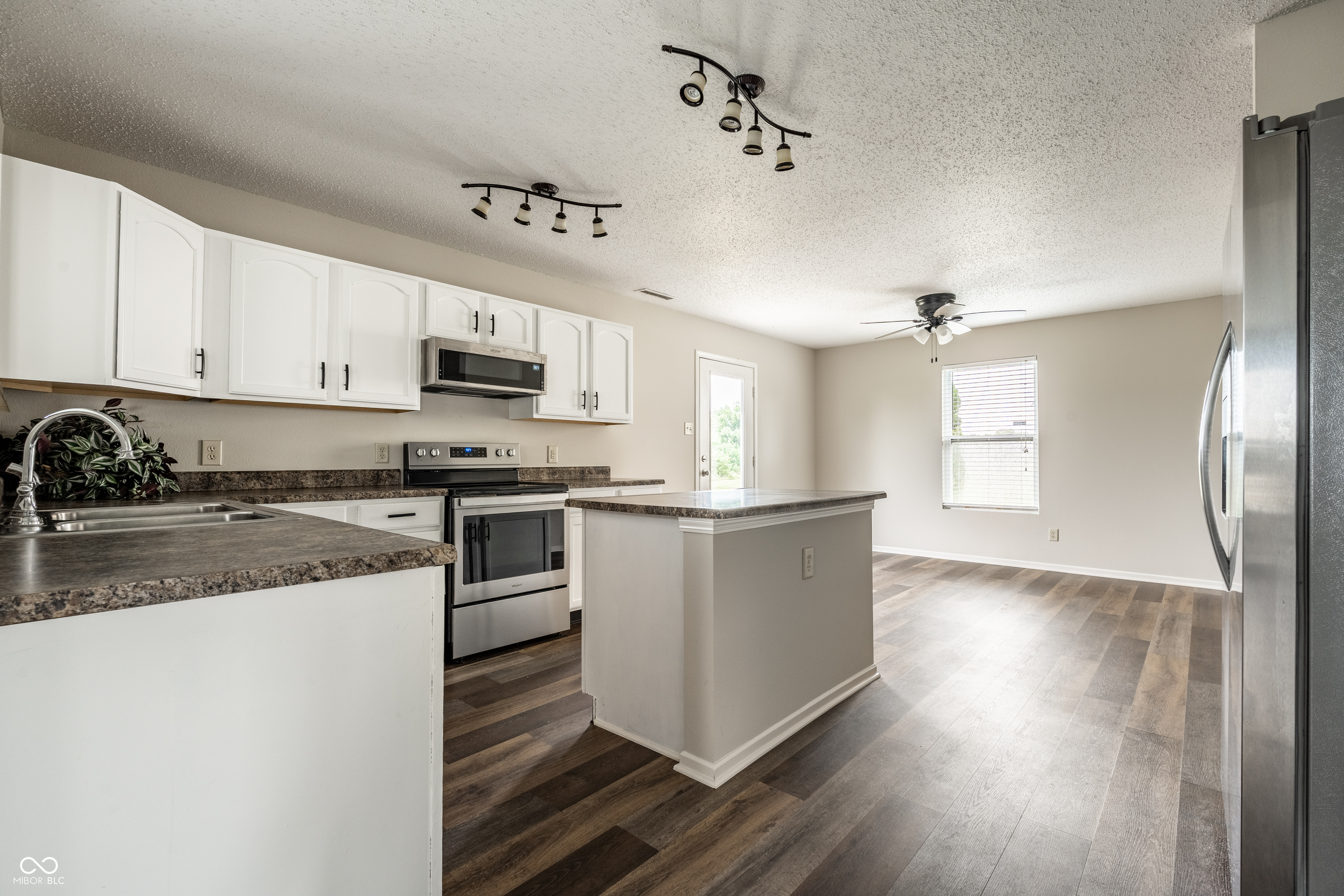 1224 Maple Trace Way