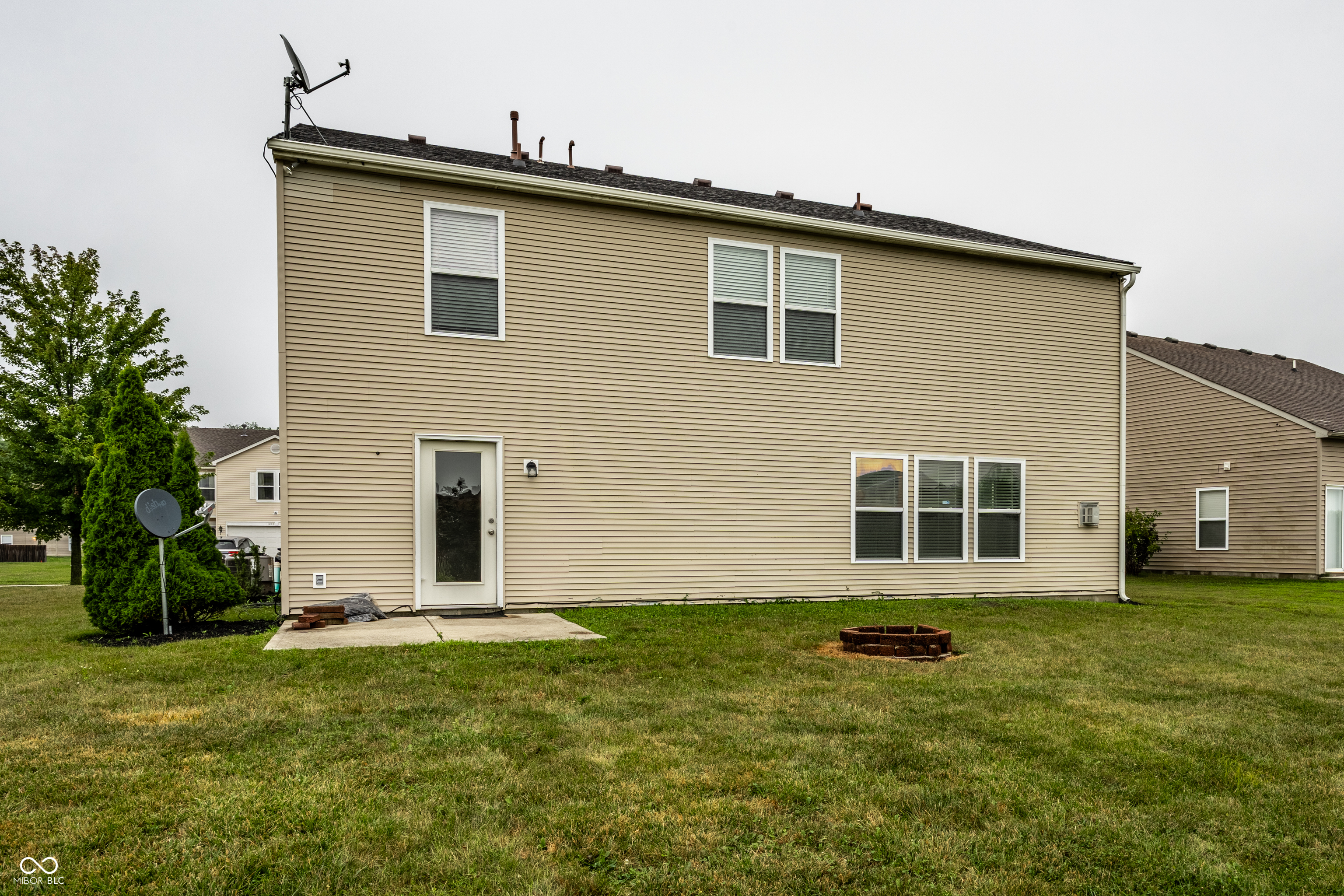 1224 Maple Trace Way