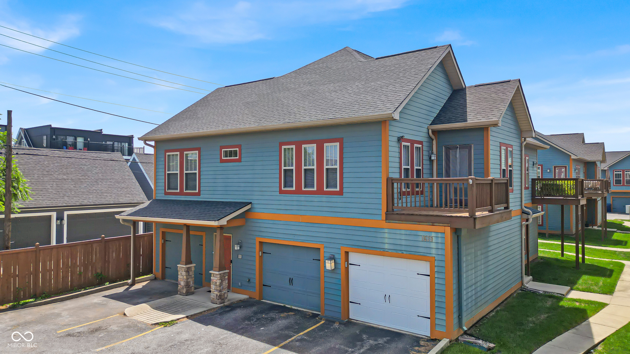 1639 N College Avenue Unit: 2