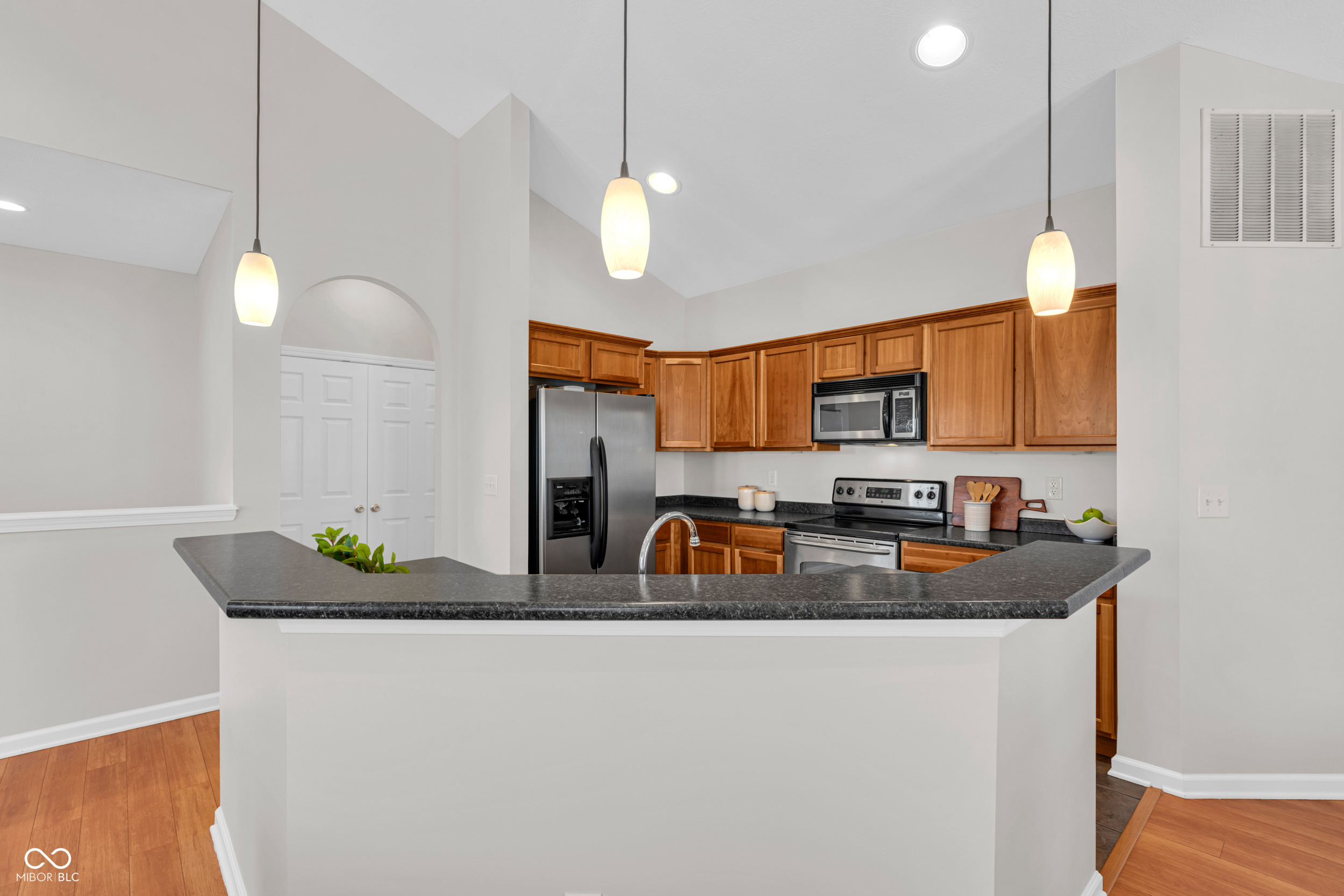 1639 N College Avenue Unit: 2