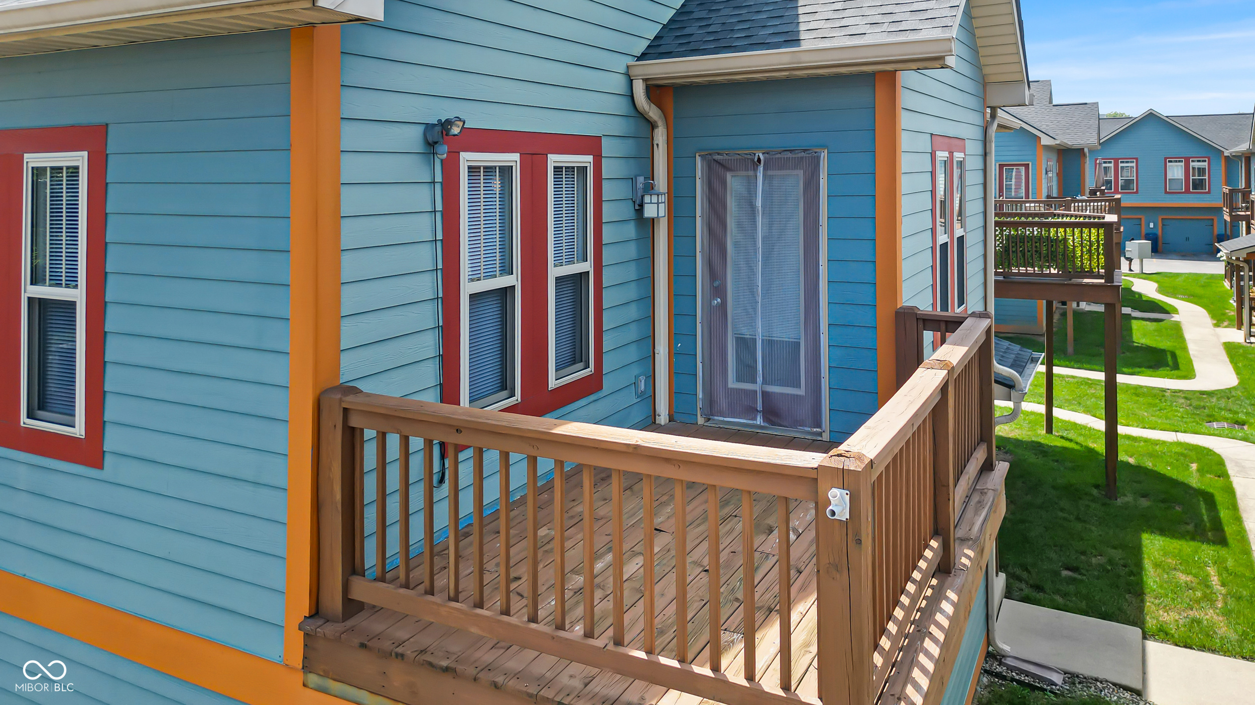 1639 N College Avenue Unit: 2