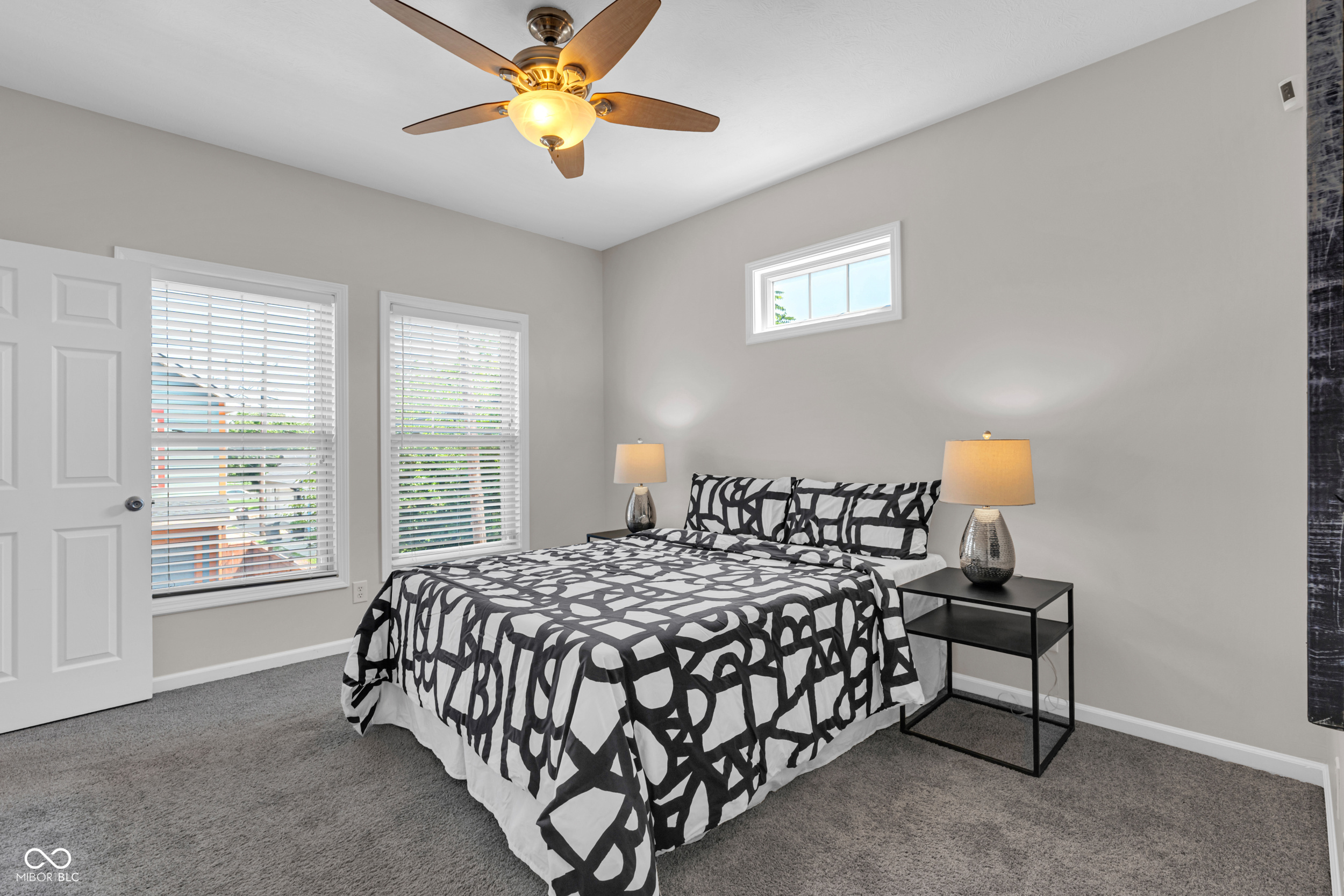 1639 N College Avenue Unit: 2