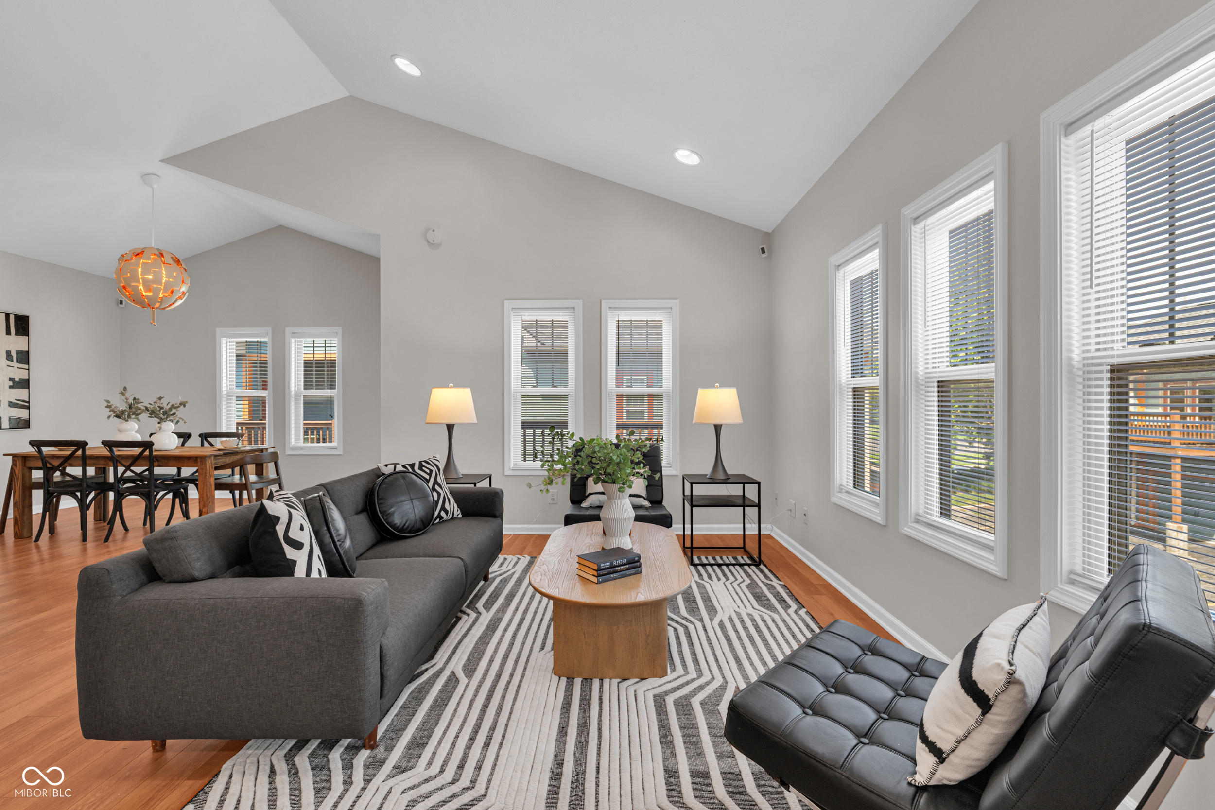 1639 N College Avenue Unit: 2