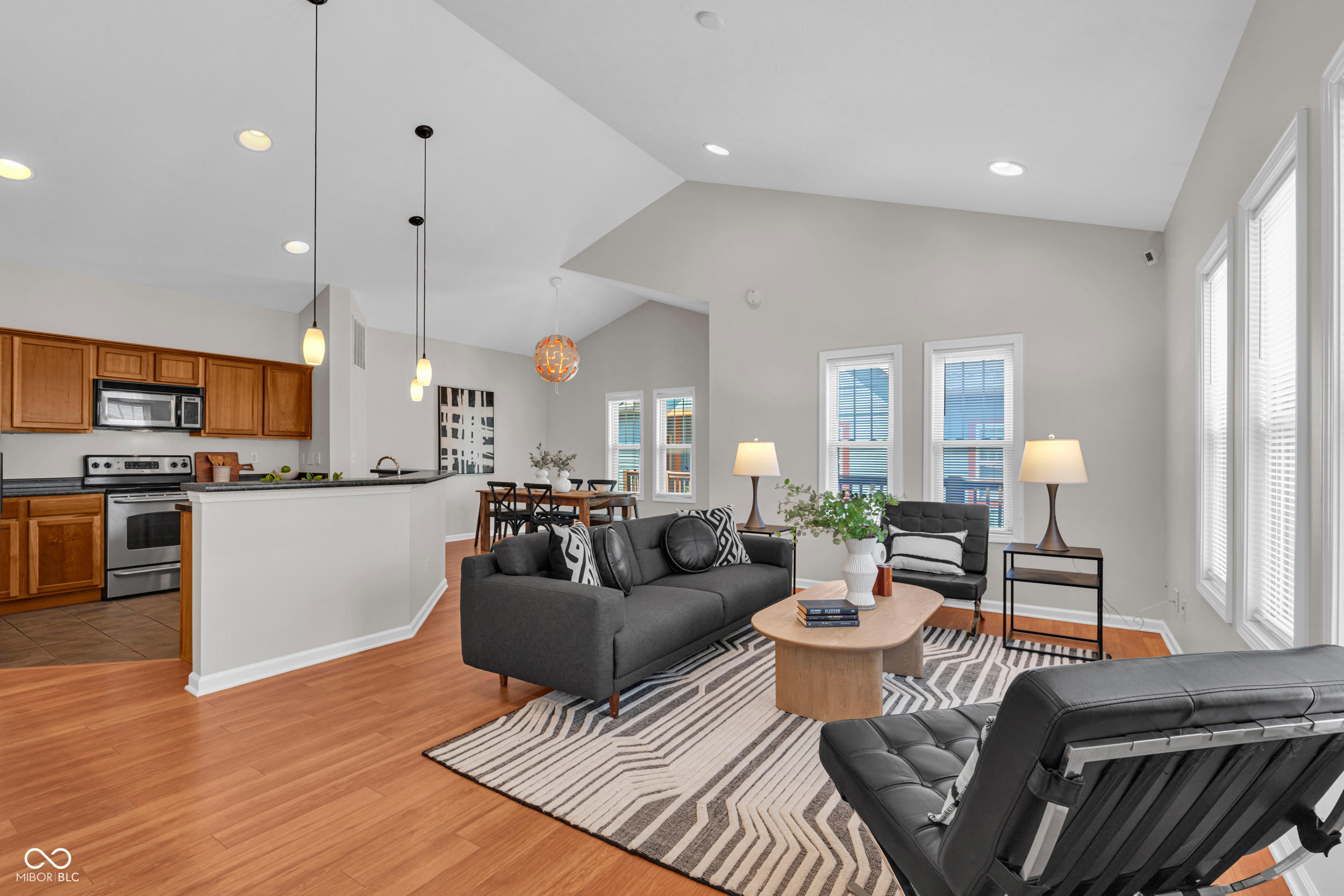 1639 N College Avenue Unit: 2