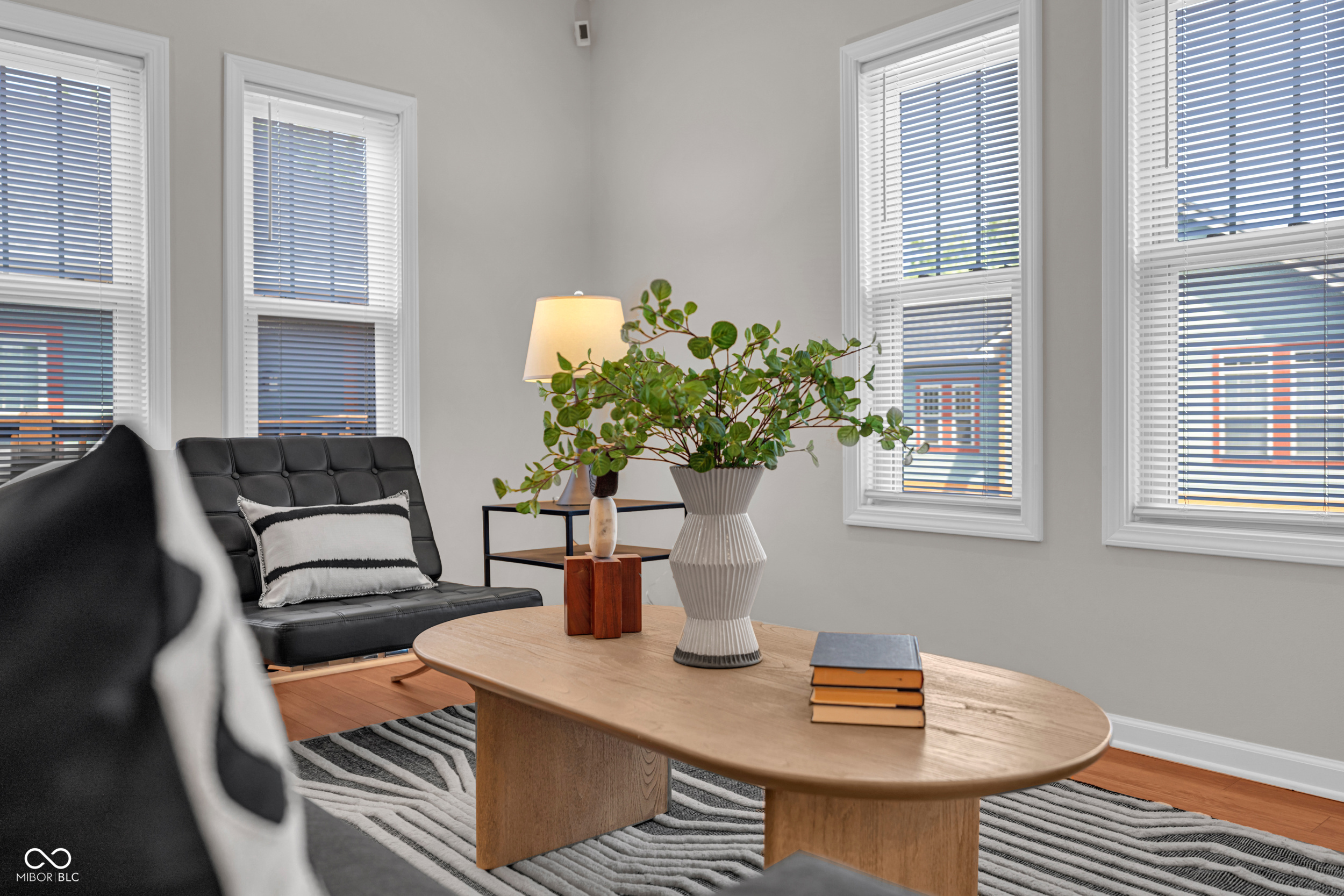 1639 N College Avenue Unit: 2