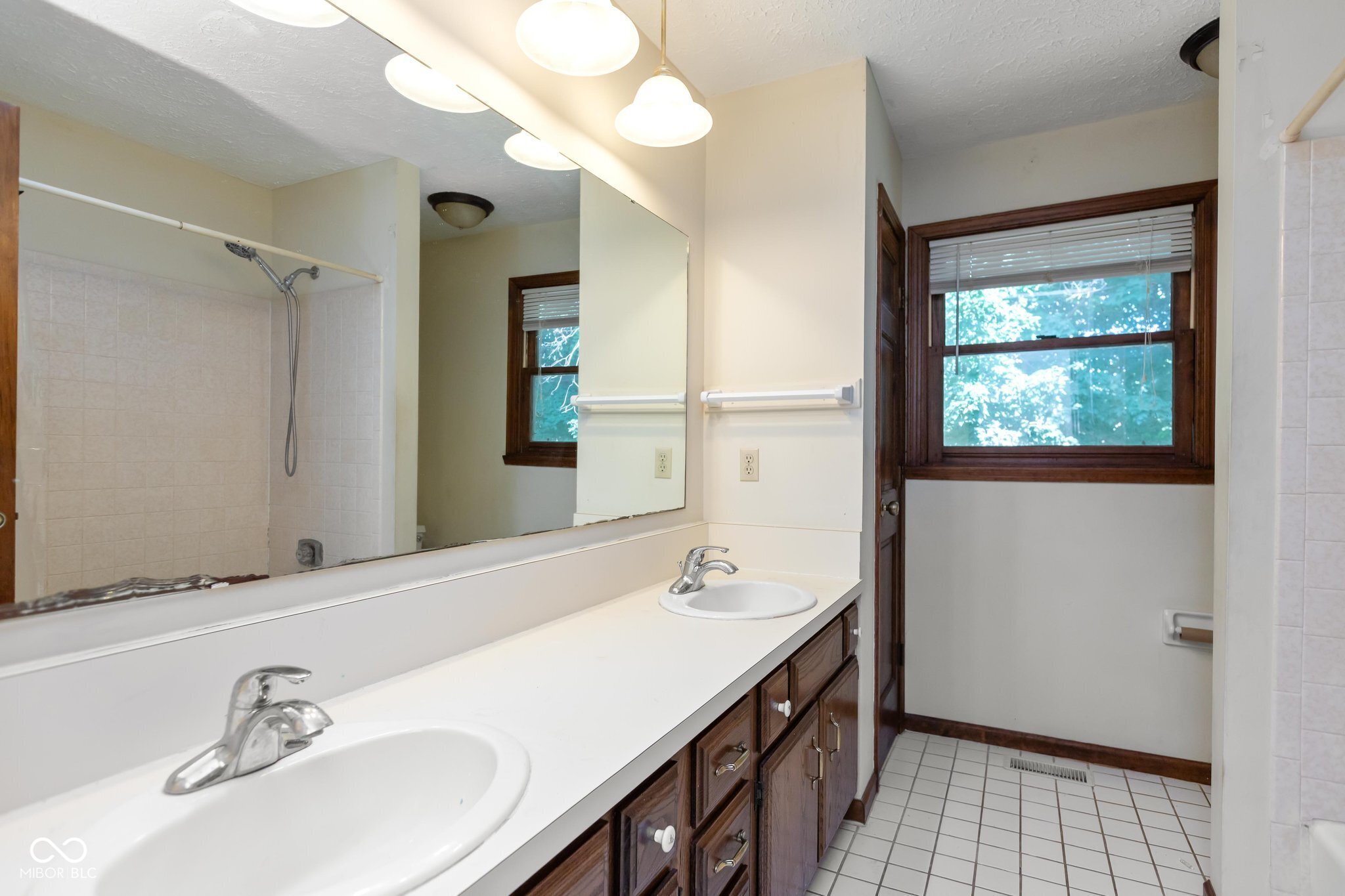 1438 Spruce Drive