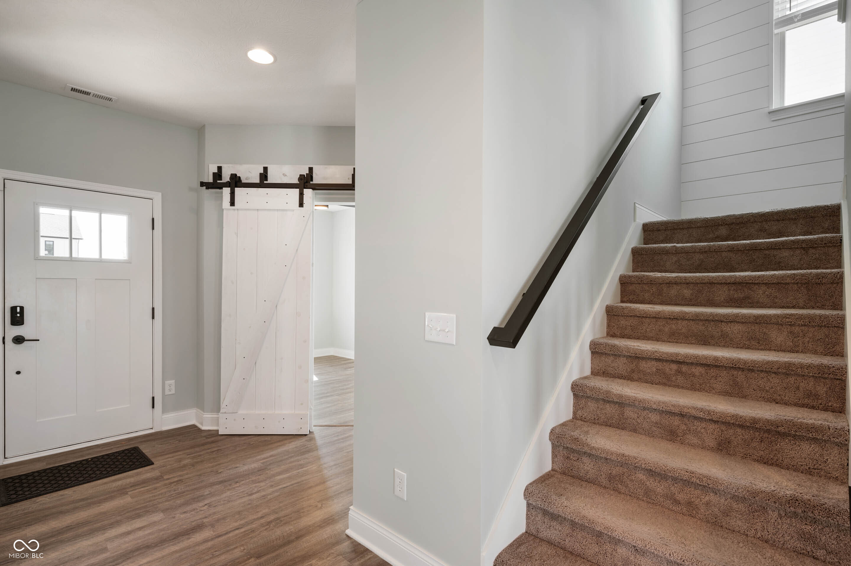 1924 Reilly Lane