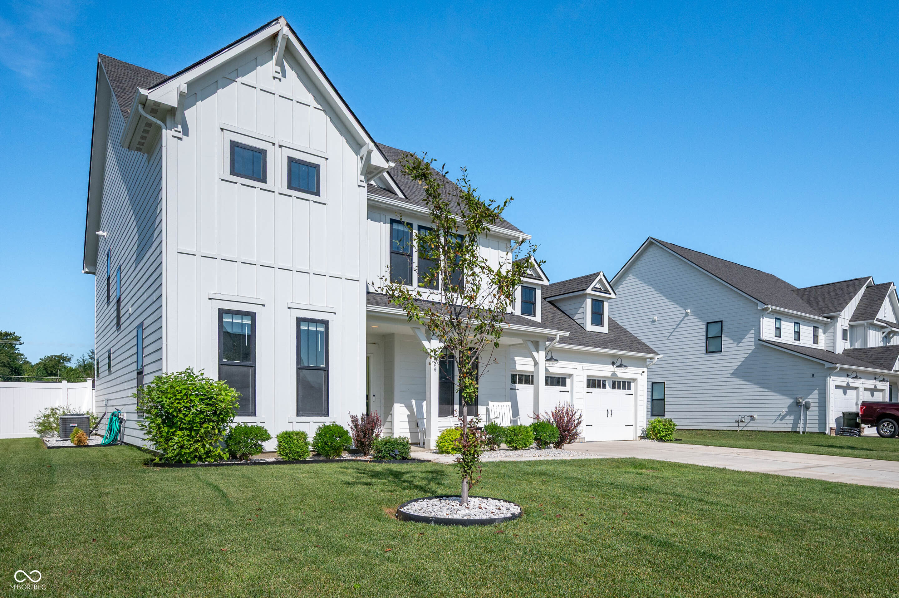 1924 Reilly Lane