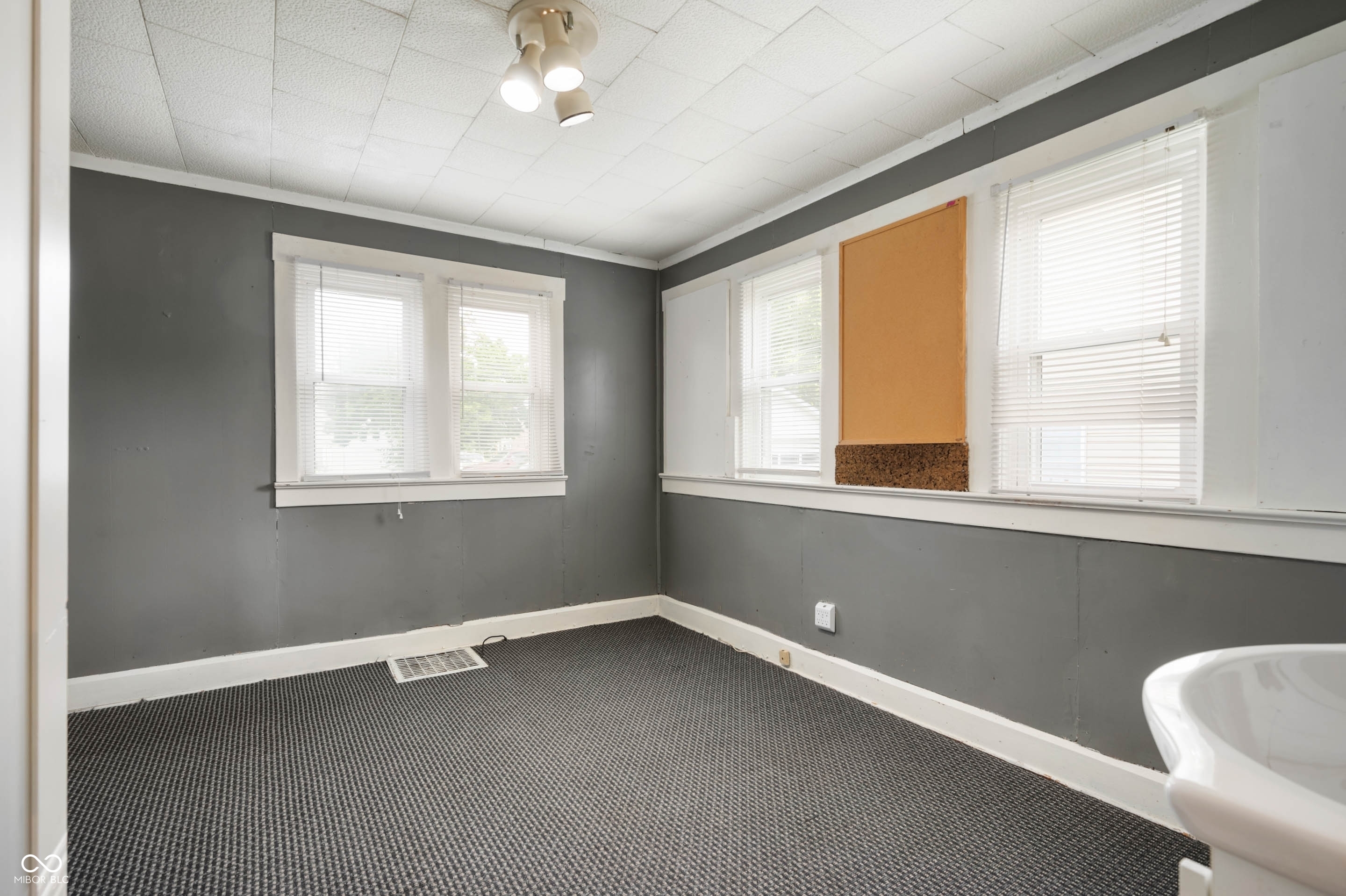 100 N Calvert Street