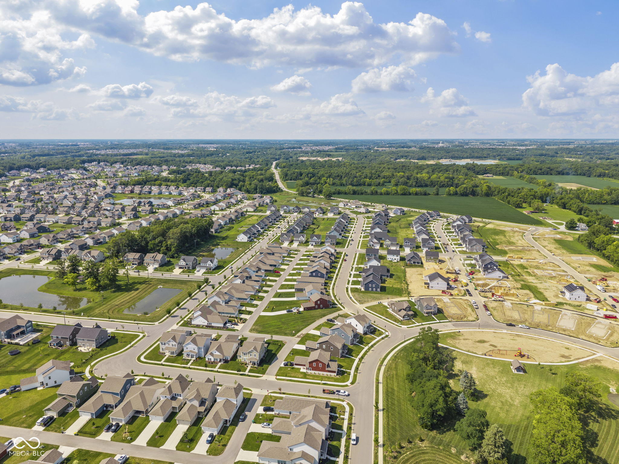 360 Lincoln Circle W