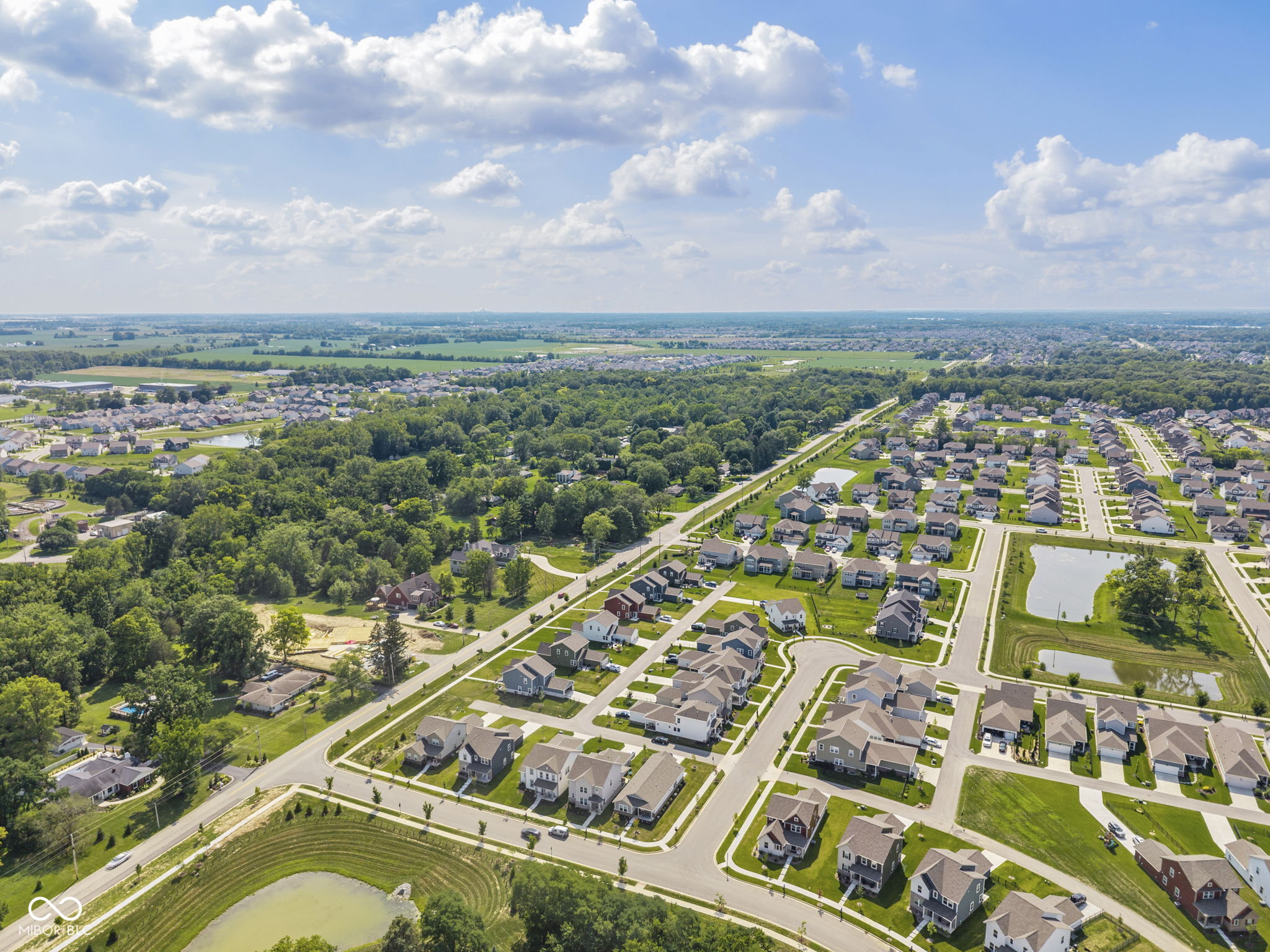 360 Lincoln Circle W