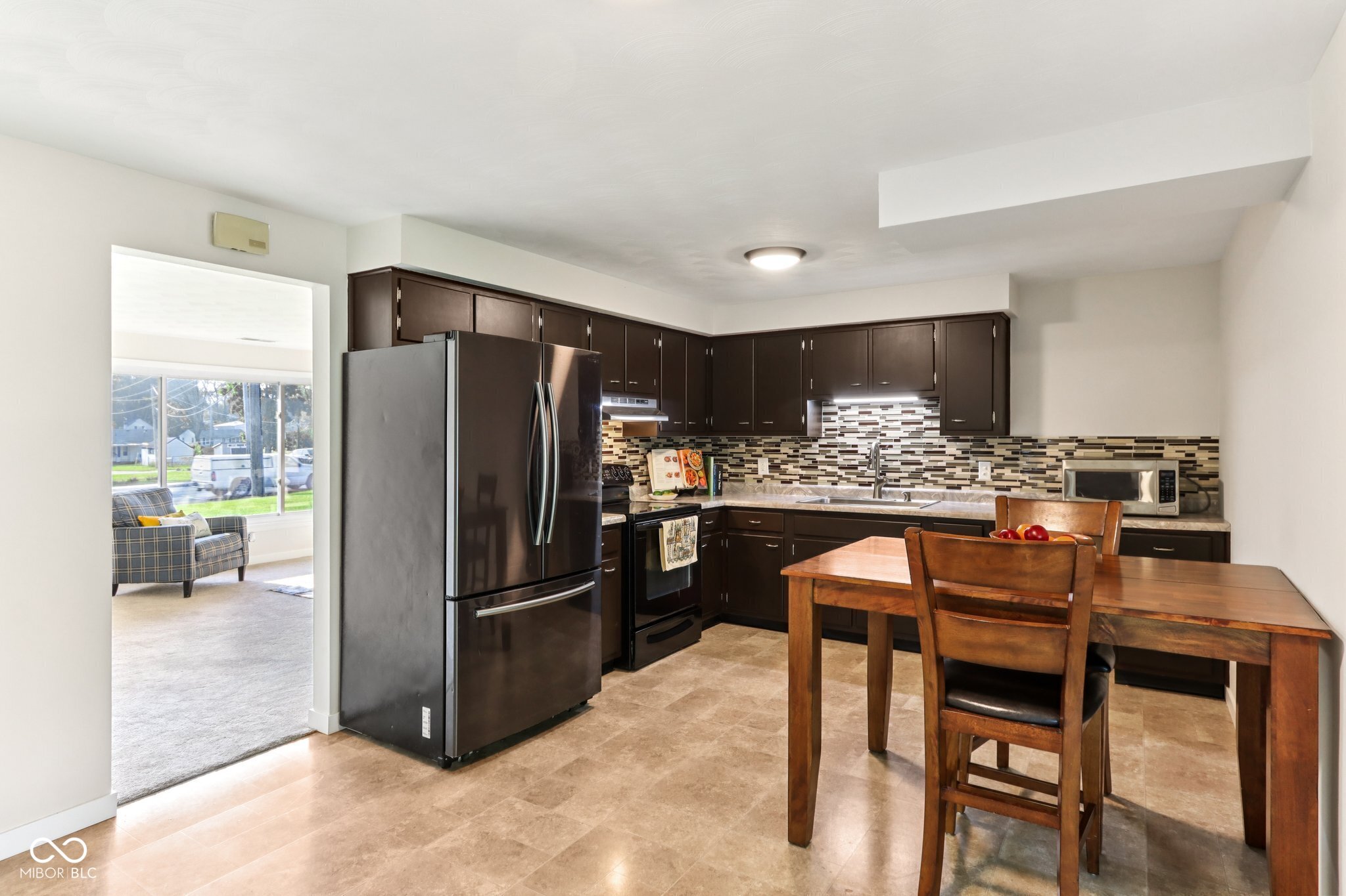 4117 Columbus Avenue