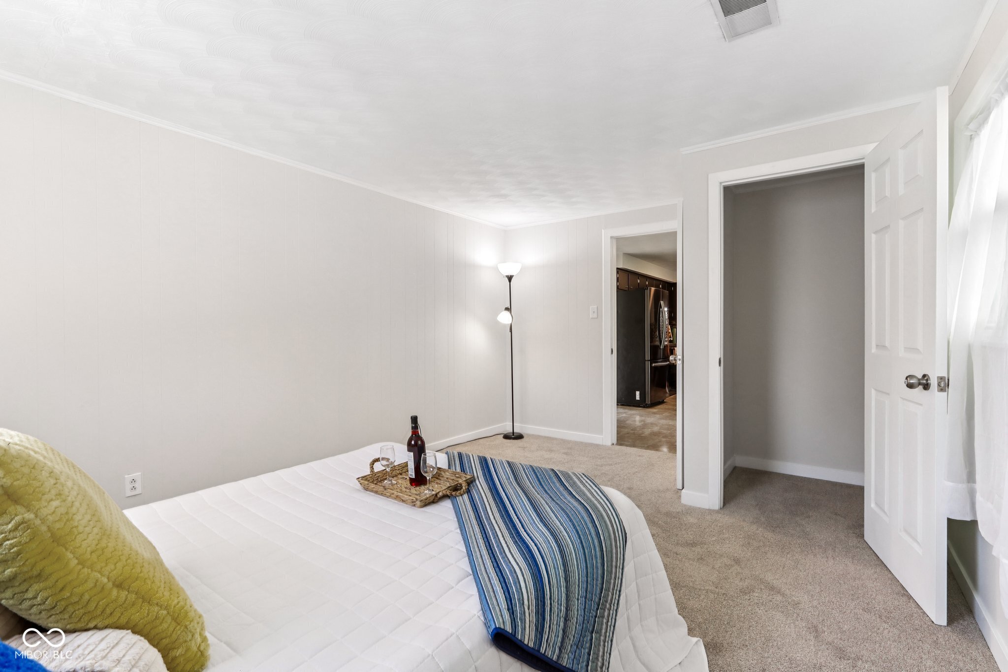 4117 Columbus Avenue