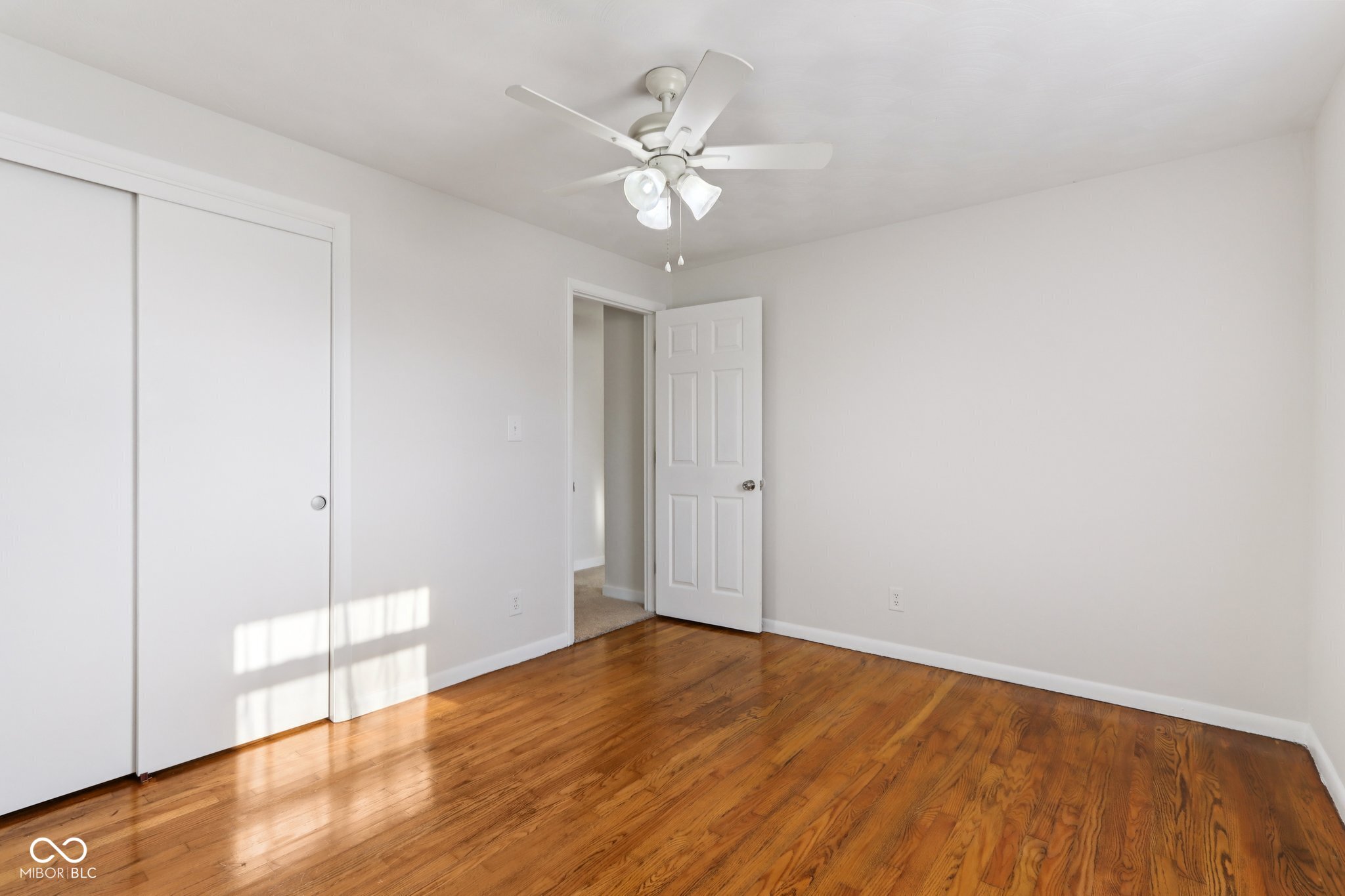 4117 Columbus Avenue