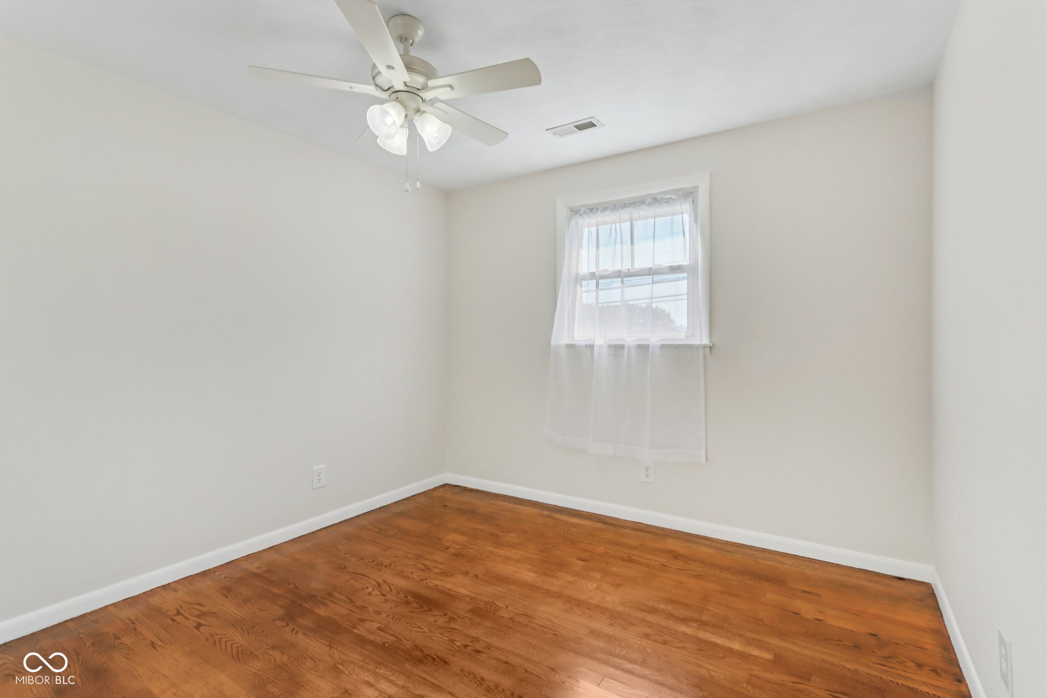 4117 Columbus Avenue