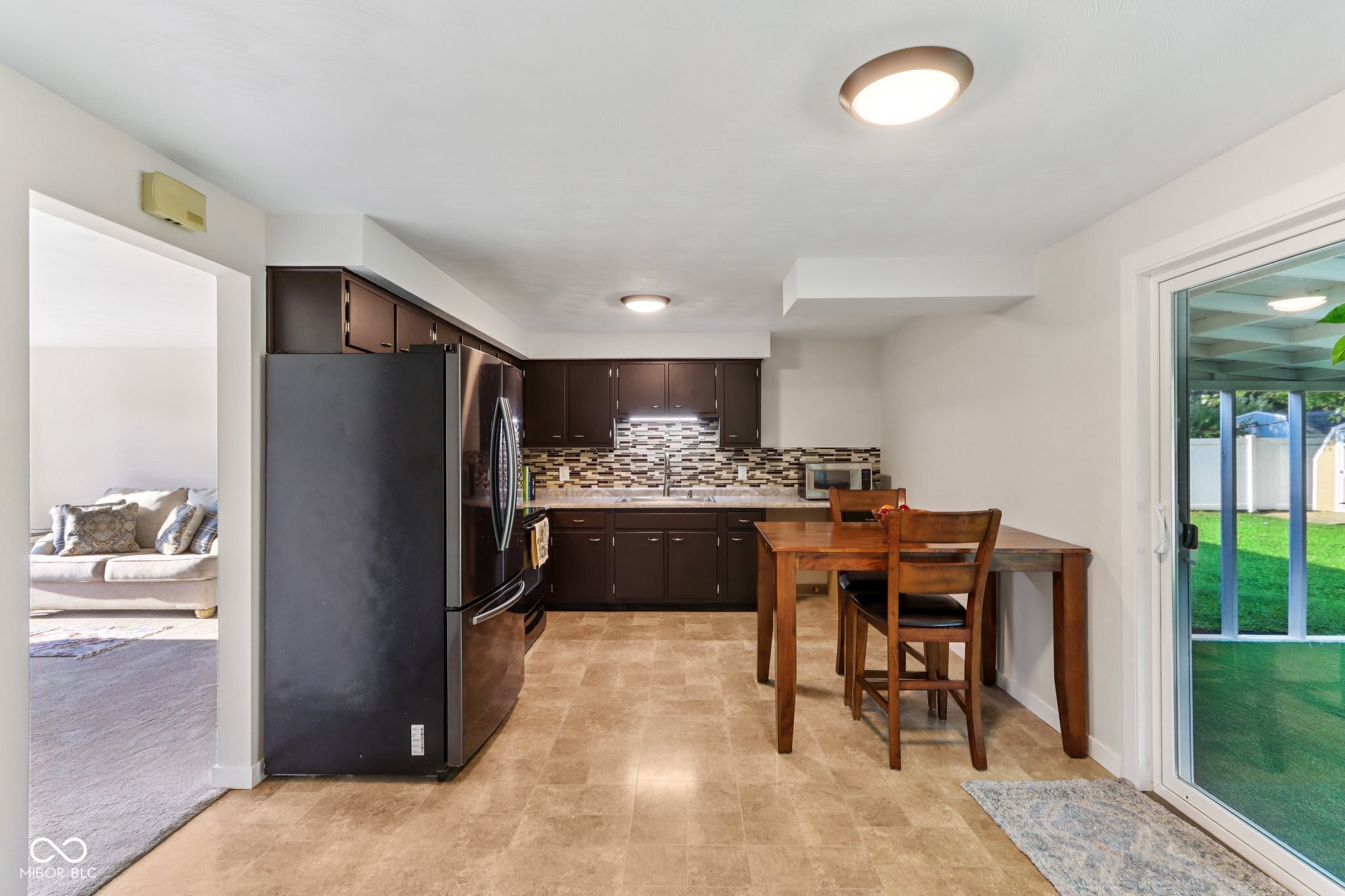 4117 Columbus Avenue